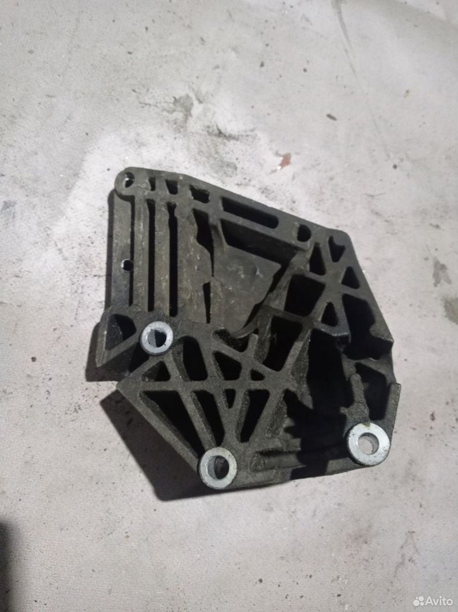 https://ycs.partsauto.market/partsauto-images/thmbs/2083c2a62fd034e59038f15de4c6b061/5ffd182e2403593b9355fd0af7b7969b/96c0a9103b0bed2e9e1bebb108514f7b.jpg