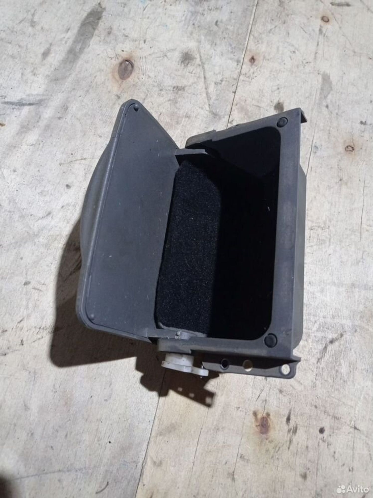 https://ycs.partsauto.market/partsauto-images/thmbs/2083c2a62fd034e59038f15de4c6b061/794b76b3817f84432179659216d85d95/eb794e8f7baa5bed3566e3a2008bb218.jpg