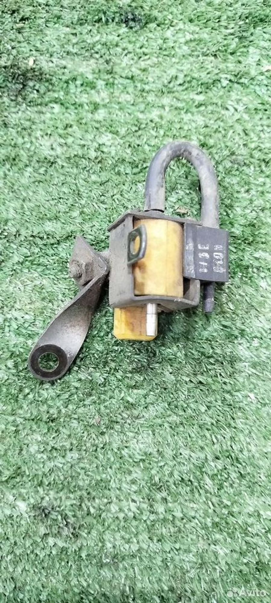 https://ycs.partsauto.market/partsauto-images/thmbs/2083c2a62fd034e59038f15de4c6b061/79d885ae4a38f8be61ea1003ae6fcc27/06d1cc04aead2655823b114bf6830b39.jpg
