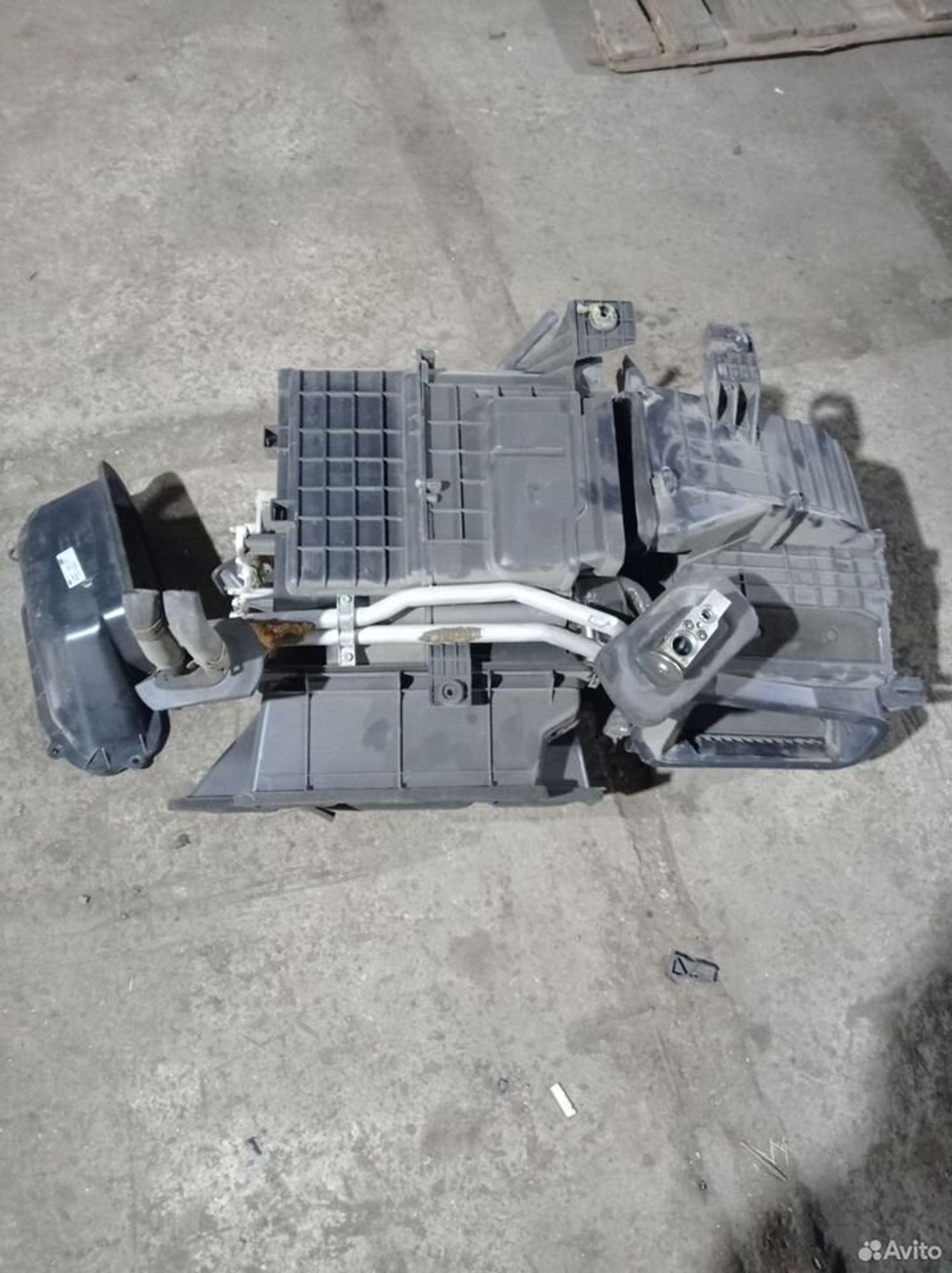 https://ycs.partsauto.market/partsauto-images/thmbs/2083c2a62fd034e59038f15de4c6b061/7fb6b1ea6a68a17c8658466cfbbbd2ce/8db36853d65a3b7adbcb37e177d01780.jpg