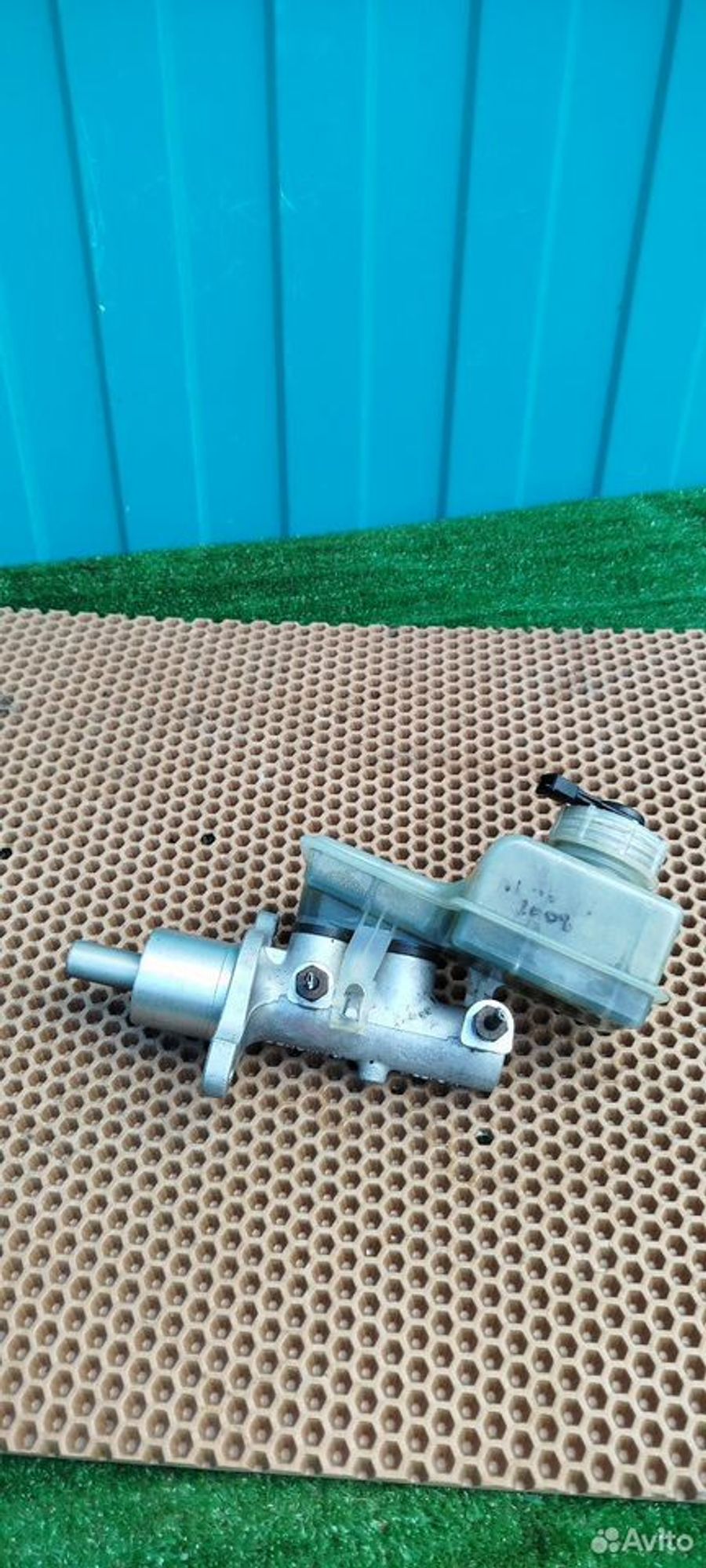 https://ycs.partsauto.market/partsauto-images/thmbs/2083c2a62fd034e59038f15de4c6b061/80cae1249769c2d3466e5691f7de5f23/38bc52d16a71b6fe7ca09785a0d92988.jpg