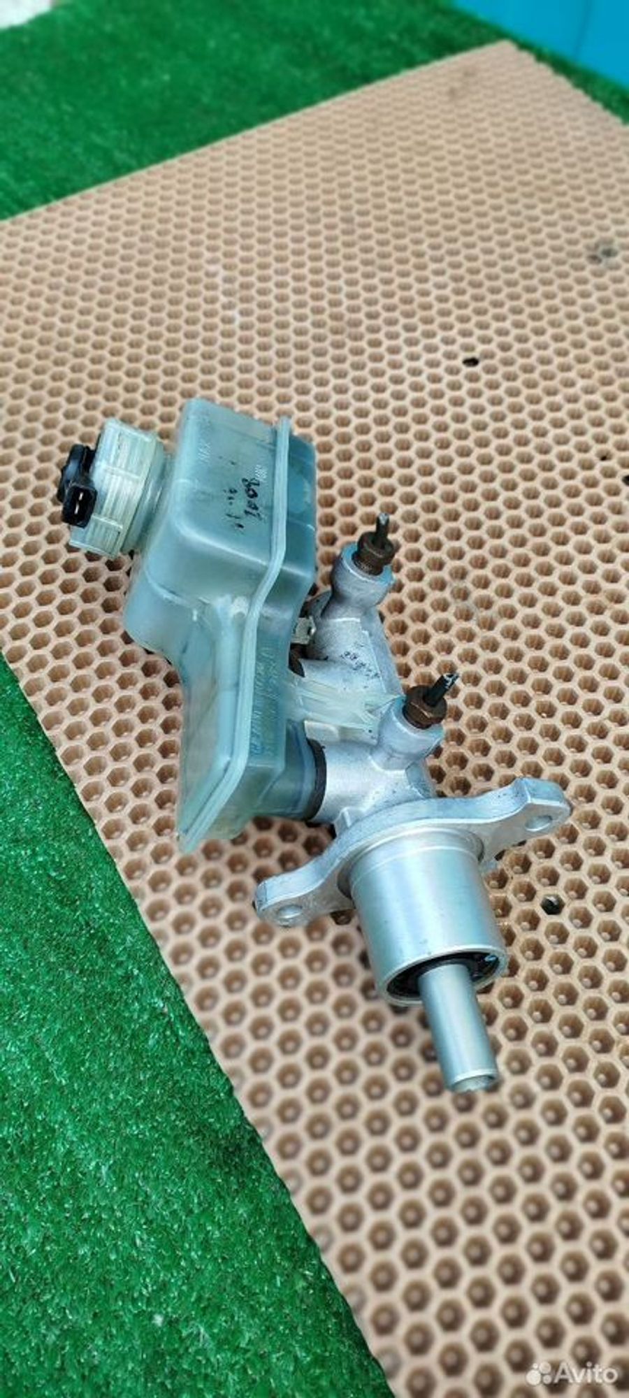 https://ycs.partsauto.market/partsauto-images/thmbs/2083c2a62fd034e59038f15de4c6b061/80cae1249769c2d3466e5691f7de5f23/876bf8d69e9a1d878615f68d536ff9f0.jpg