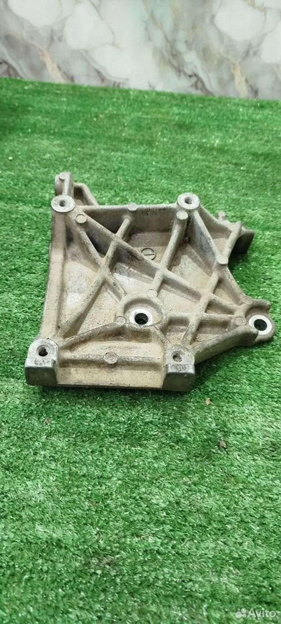 https://ycs.partsauto.market/partsauto-images/thmbs/2083c2a62fd034e59038f15de4c6b061/8141d021ba06289047c5f3661960722a/b39de8fd724380769f25e335da2d0f93.jpg