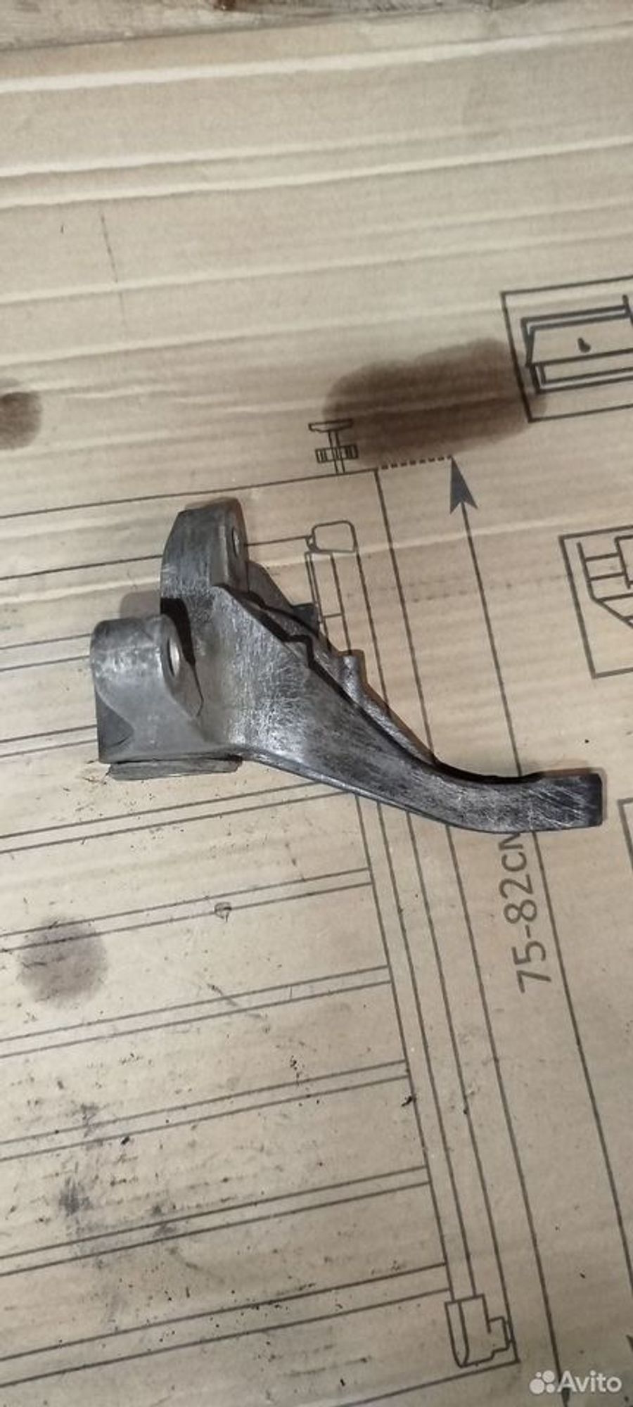 https://ycs.partsauto.market/partsauto-images/thmbs/2083c2a62fd034e59038f15de4c6b061/873c80eb93ef347bc54cfef123d643c5/2164702fef356f1dee0673801ce2e841.jpg