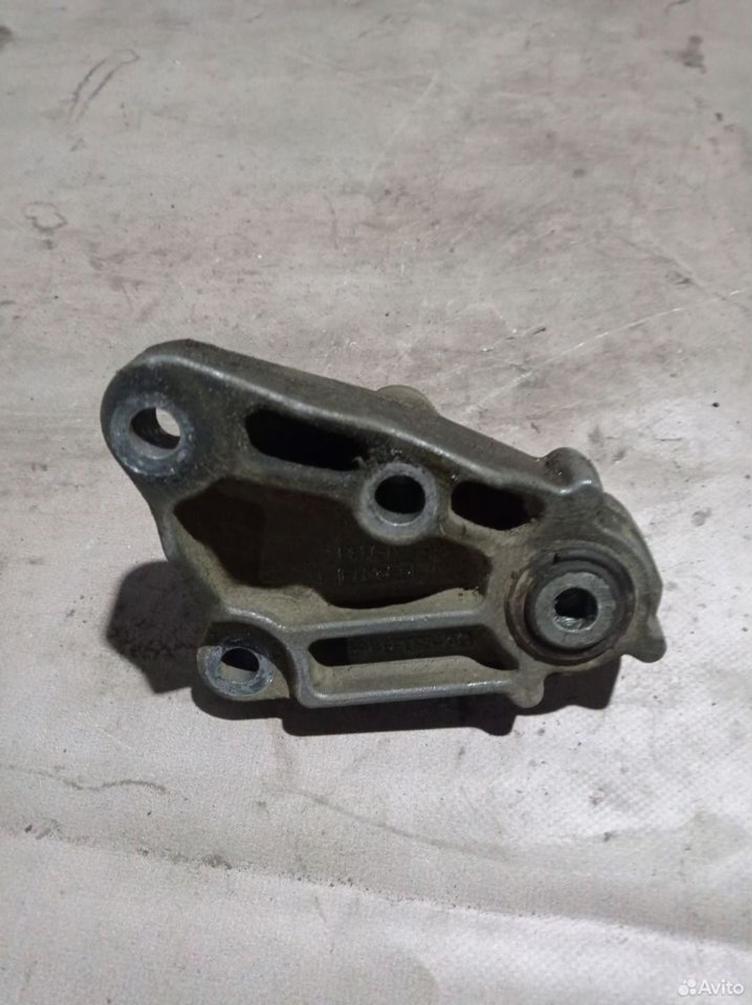 https://ycs.partsauto.market/partsauto-images/thmbs/2083c2a62fd034e59038f15de4c6b061/96473ce6c560eaaff7d5b3c591af7b49/46a27c08a7faeae2c92b843399d62681.jpg