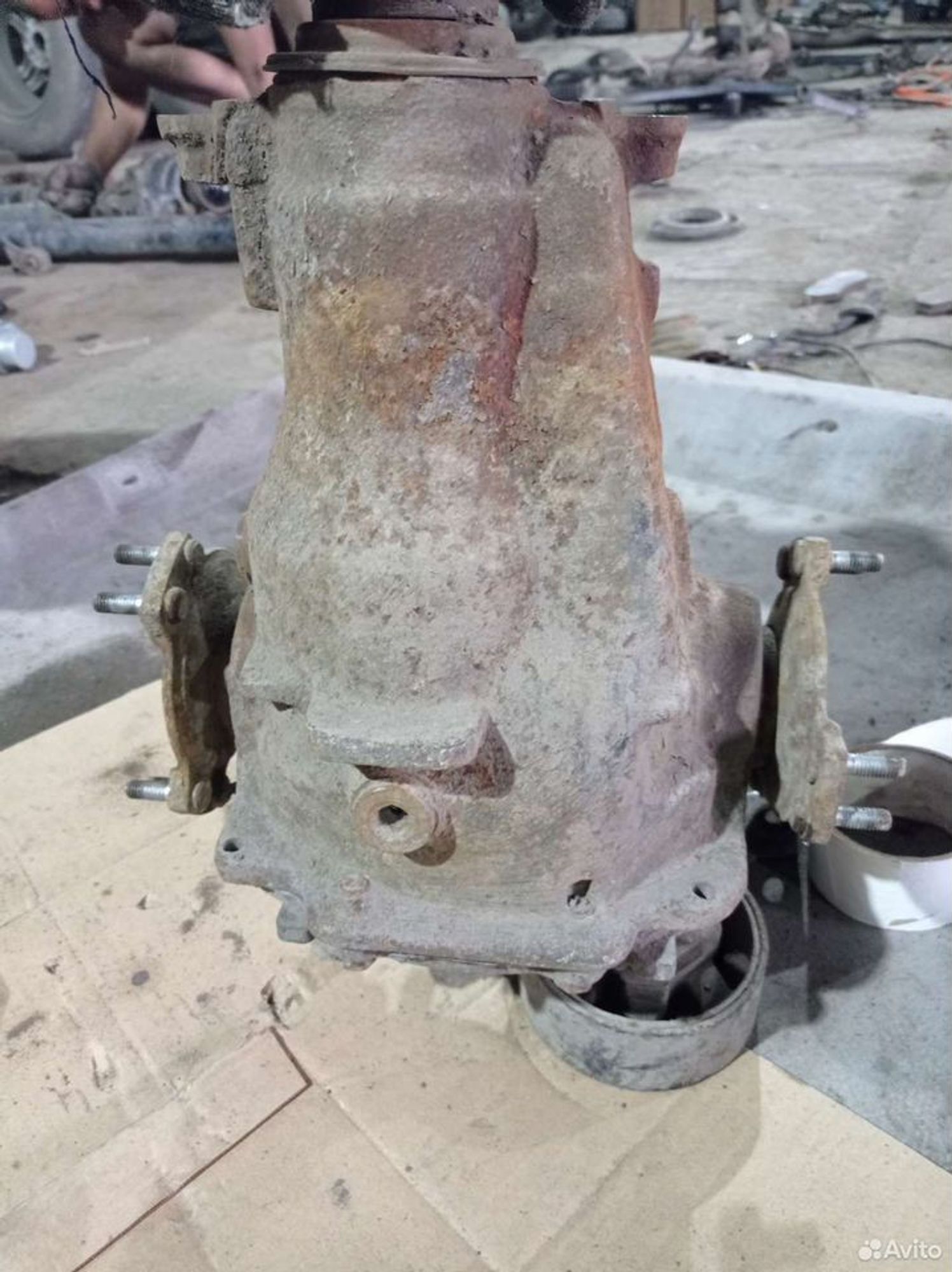 https://ycs.partsauto.market/partsauto-images/thmbs/2083c2a62fd034e59038f15de4c6b061/b96839e79ee76894aec0437117953bc3/ebda04296830725ed03df9e85c50f6ca.jpg