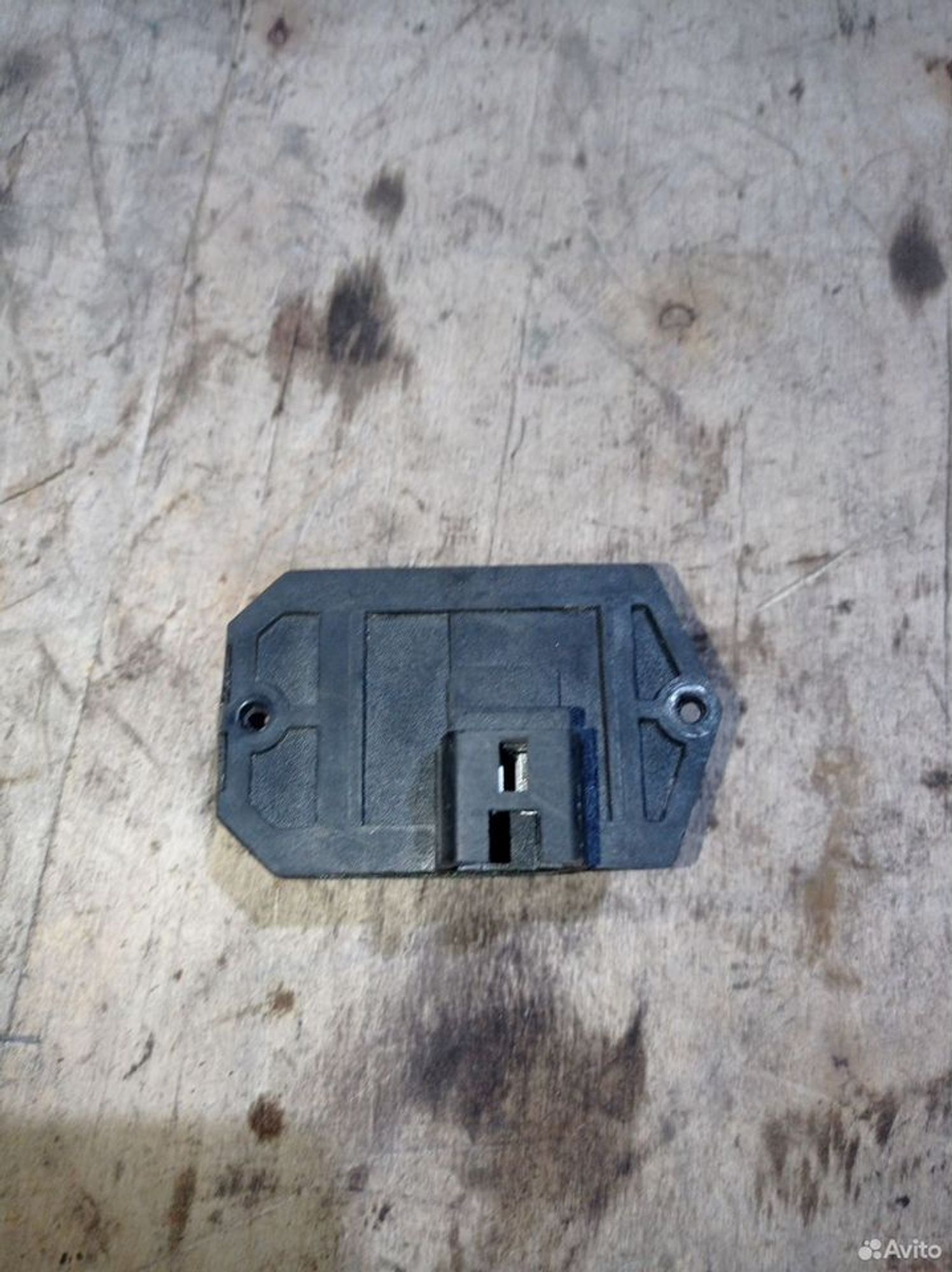 https://ycs.partsauto.market/partsauto-images/thmbs/2083c2a62fd034e59038f15de4c6b061/bc14c4ee967a27a3978f2fb4cd023d46/064d19909899538fa9e7ff788700f4c9.jpg