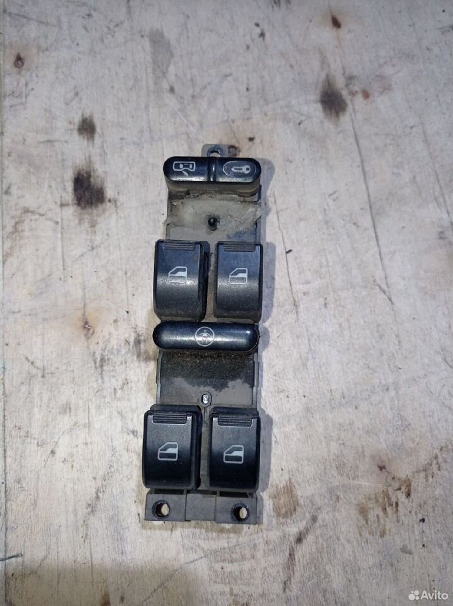 https://ycs.partsauto.market/partsauto-images/thmbs/2083c2a62fd034e59038f15de4c6b061/be67191afea5602d5fda27b7474e9fbf/41e0acadb855c64cf608a2f00c3eb143.jpg