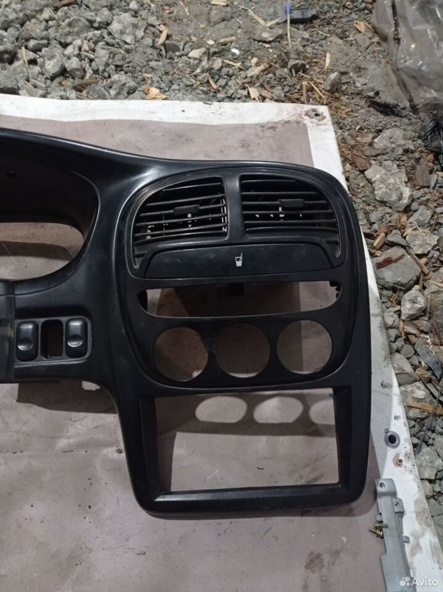https://ycs.partsauto.market/partsauto-images/thmbs/2083c2a62fd034e59038f15de4c6b061/bf1308016aa517983c248796d0f6d242/754d5b9a592ed336cd7b20f2b258485c.jpg