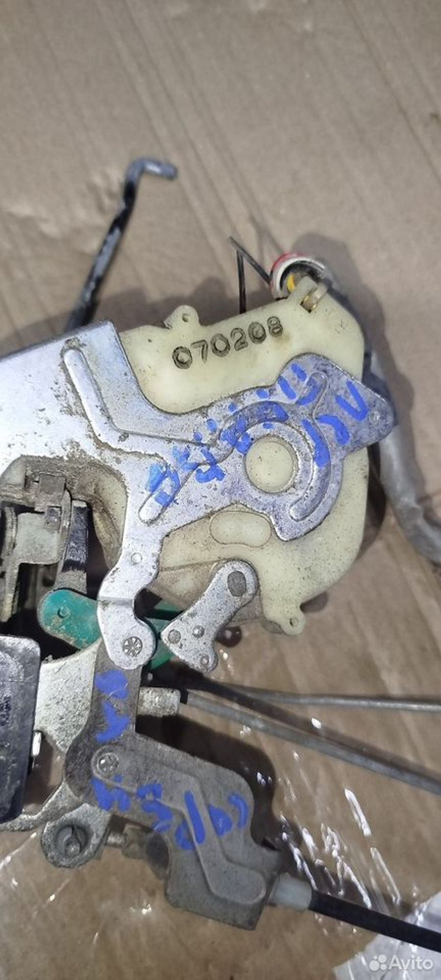 https://ycs.partsauto.market/partsauto-images/thmbs/2083c2a62fd034e59038f15de4c6b061/cad6cbbae318c14e9b15f0cacac0ec75/0d2ade519a477aa1f92063cb53b33a8e.jpg