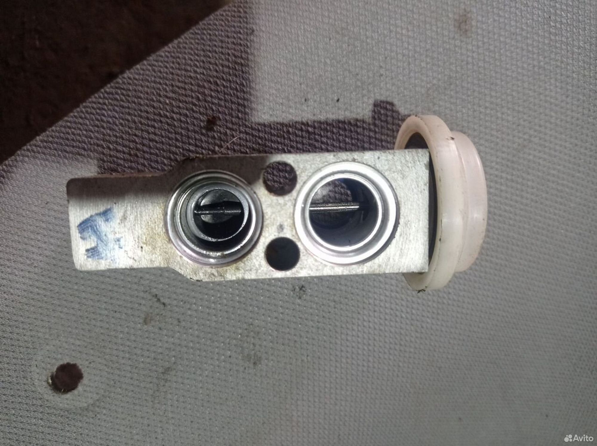 https://ycs.partsauto.market/partsauto-images/thmbs/2083c2a62fd034e59038f15de4c6b061/cd9081c41099d0dd4d064098677b9601/8d83df7dd2ce7b651a35cea390e2a8c8.jpg