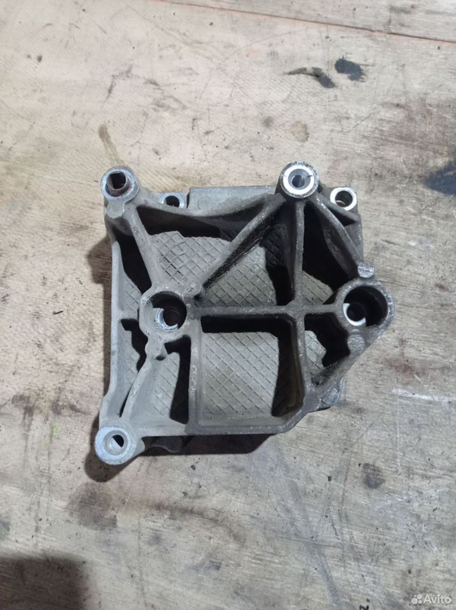 https://ycs.partsauto.market/partsauto-images/thmbs/2083c2a62fd034e59038f15de4c6b061/e1fe59be5d042897bfcd42865c9327e6/135d9dd17fe71ed1f8658b7e073cfd7c.jpg