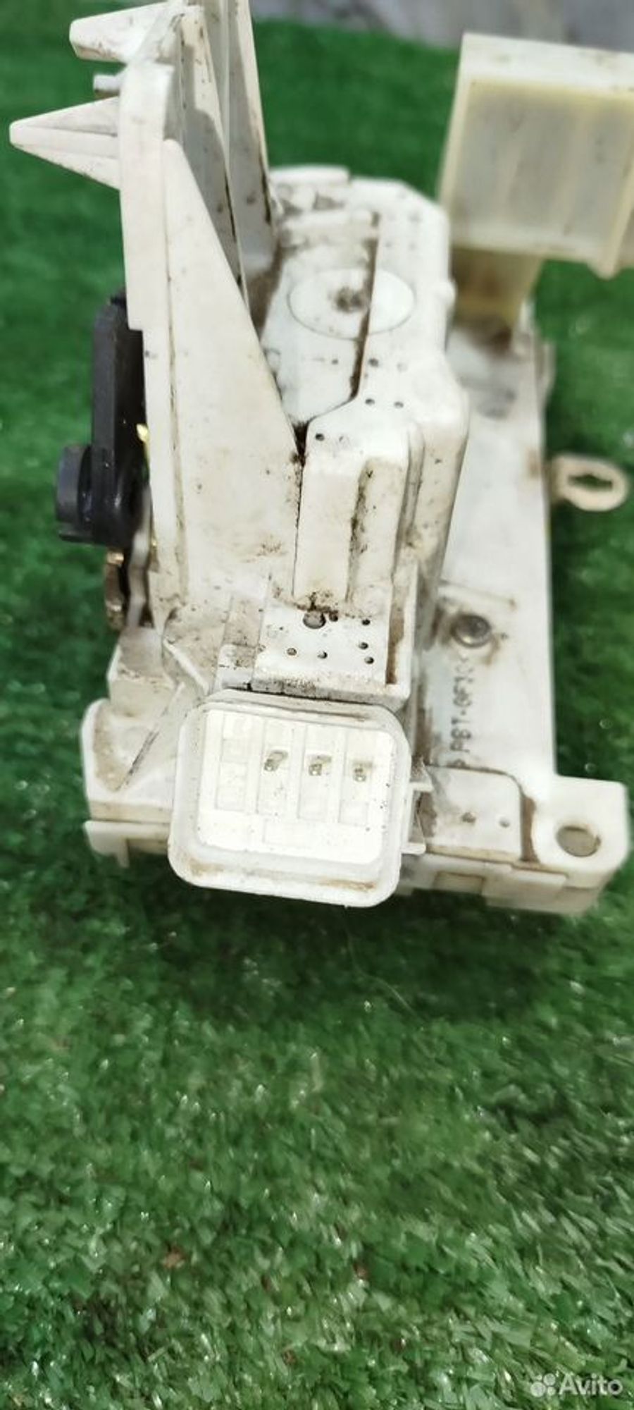 https://ycs.partsauto.market/partsauto-images/thmbs/2083c2a62fd034e59038f15de4c6b061/e3579c52a4f66883bd75f33a3e92c3e9/0422390722f4b5f7a020bd0b456c3be6.jpg