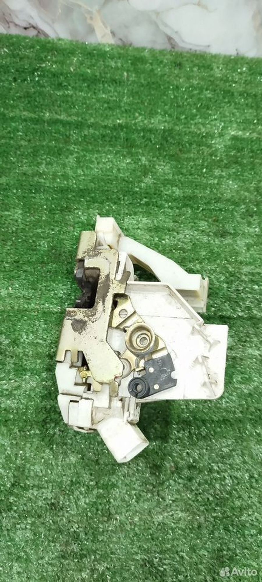 https://ycs.partsauto.market/partsauto-images/thmbs/2083c2a62fd034e59038f15de4c6b061/e3579c52a4f66883bd75f33a3e92c3e9/94e2bf207c3e665567ea14fd74d6ac03.jpg