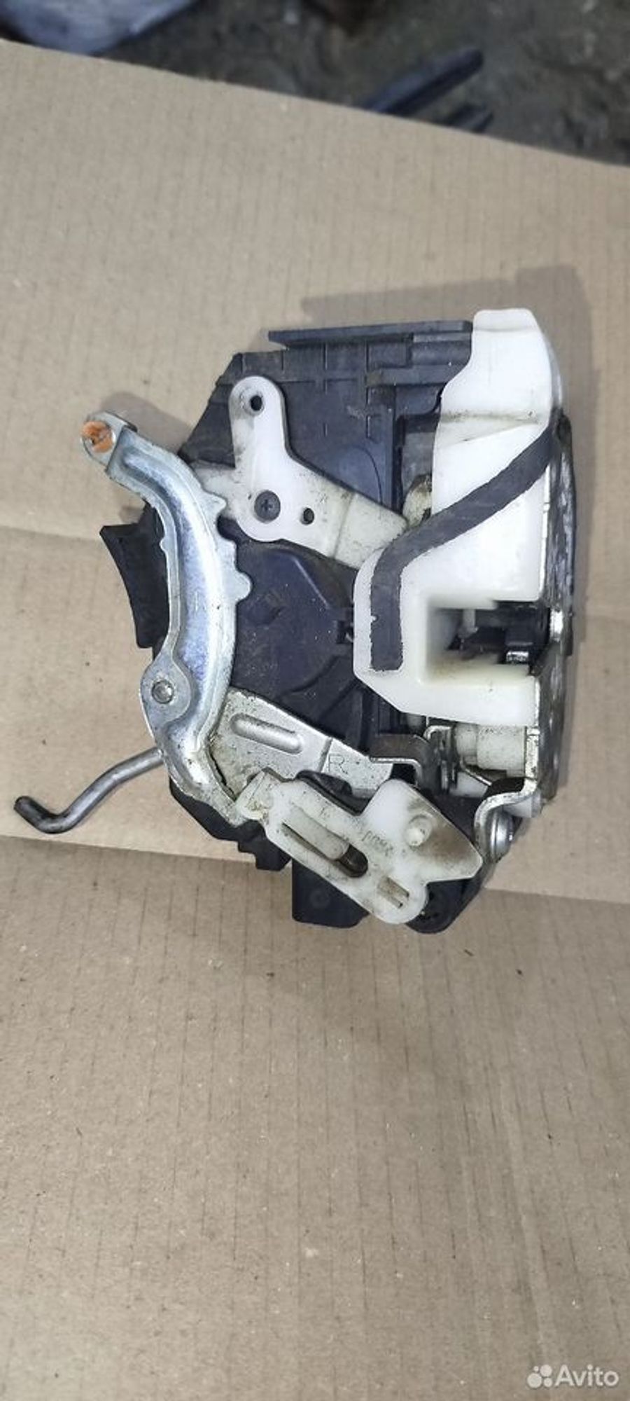 https://ycs.partsauto.market/partsauto-images/thmbs/2083c2a62fd034e59038f15de4c6b061/ea28654660339804f8c5cada63888d62/dc5d5599a9413037b6bed5f2696c0143.jpg