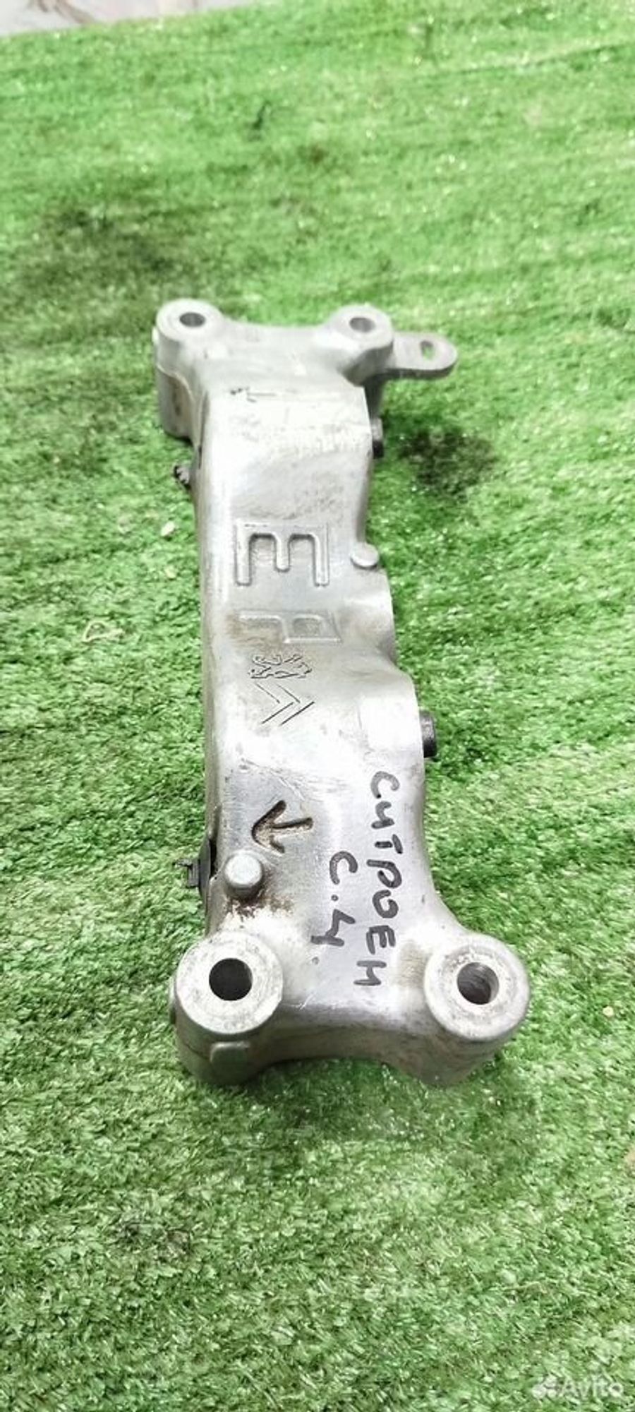 https://ycs.partsauto.market/partsauto-images/thmbs/2083c2a62fd034e59038f15de4c6b061/eebc4aac3a019ca42af912882505f05b/66a4ae48e599fa605cd6b054370afcc8.jpg
