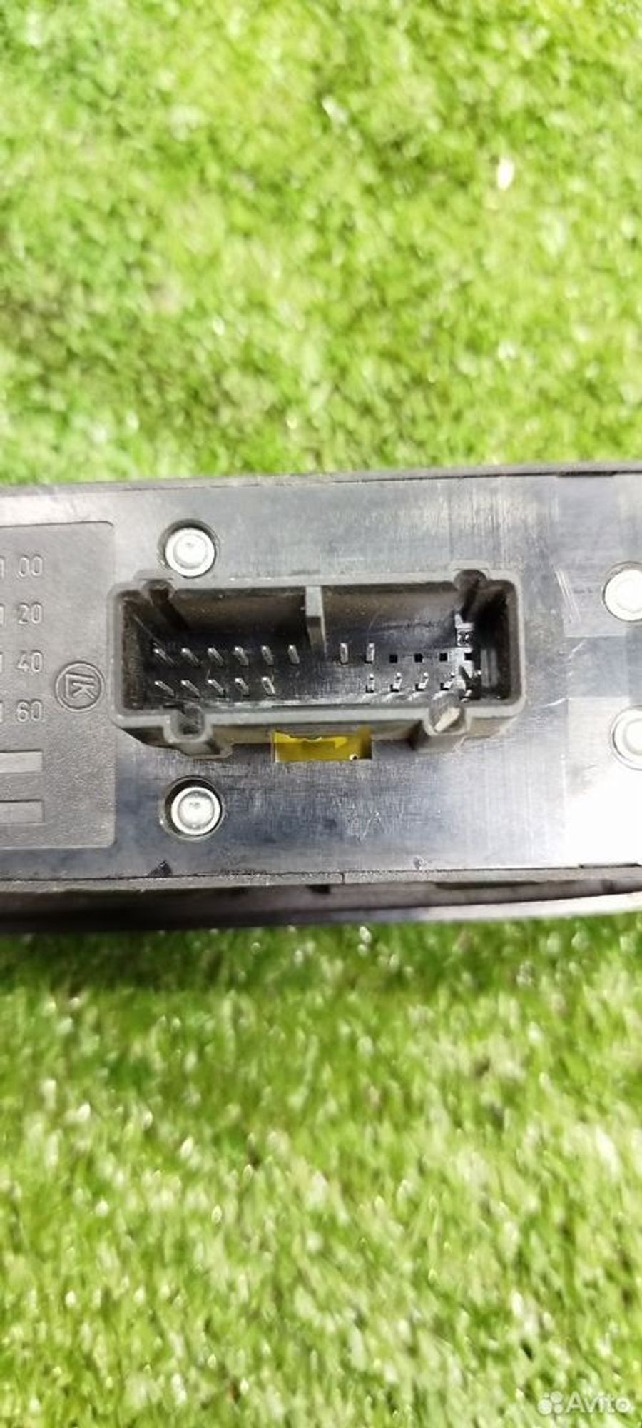 https://ycs.partsauto.market/partsauto-images/thmbs/2083c2a62fd034e59038f15de4c6b061/fab48cf6d0893713b53fc55a21659618/7276fc2d6f97e30410c6cd9e870a08cb.jpg