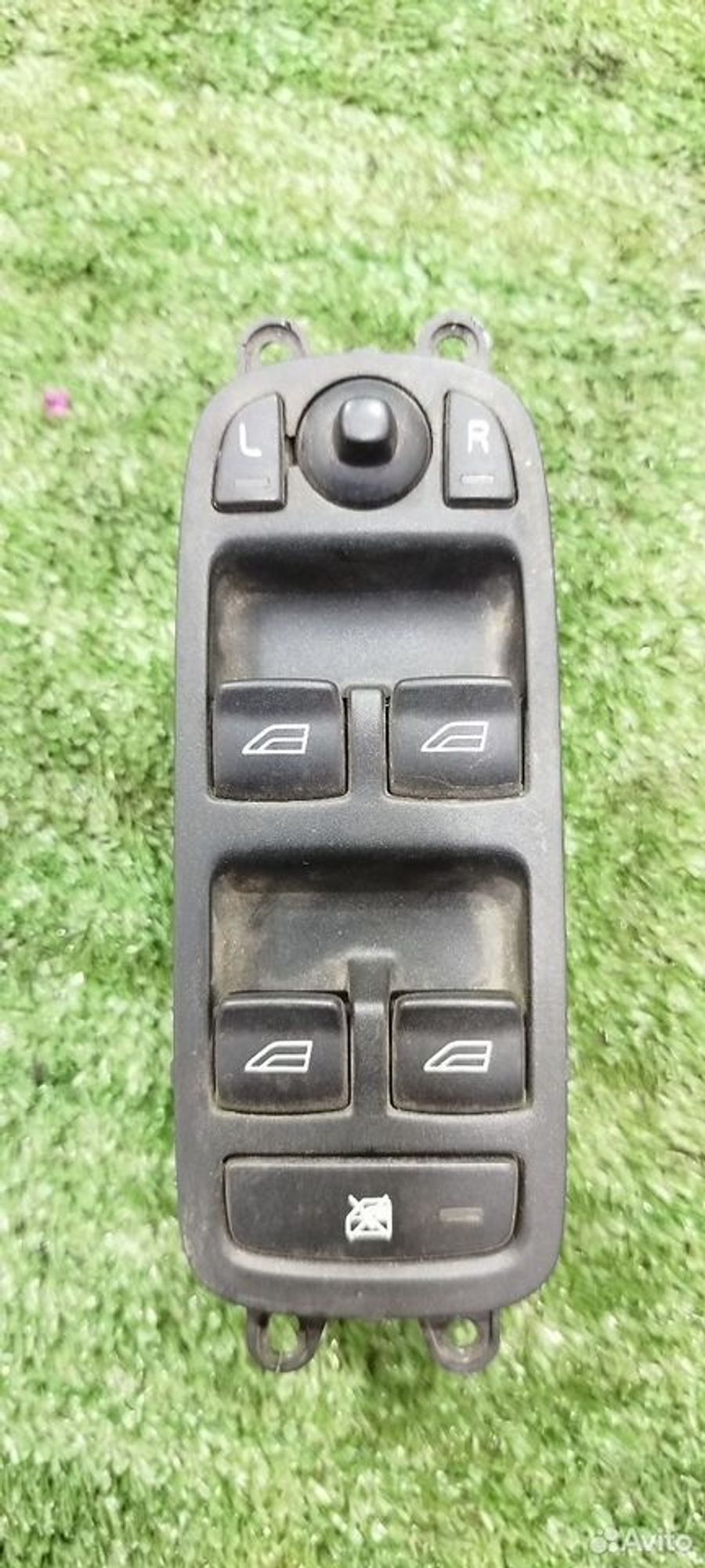 https://ycs.partsauto.market/partsauto-images/thmbs/2083c2a62fd034e59038f15de4c6b061/fab48cf6d0893713b53fc55a21659618/e48bd365a02162d75362465845d6bc38.jpg