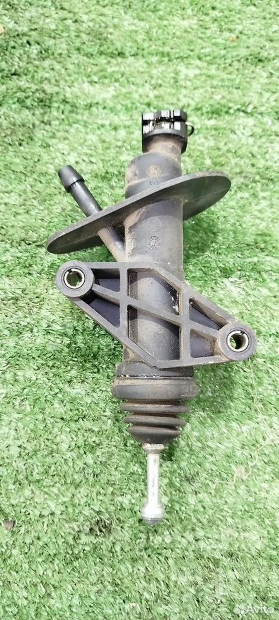 https://ycs.partsauto.market/partsauto-images/thmbs/2083c2a62fd034e59038f15de4c6b061/fc1a1a806f178ec31094760d2c2fbf10/30b89a3432394b5567036ee5bd92cc77.jpg