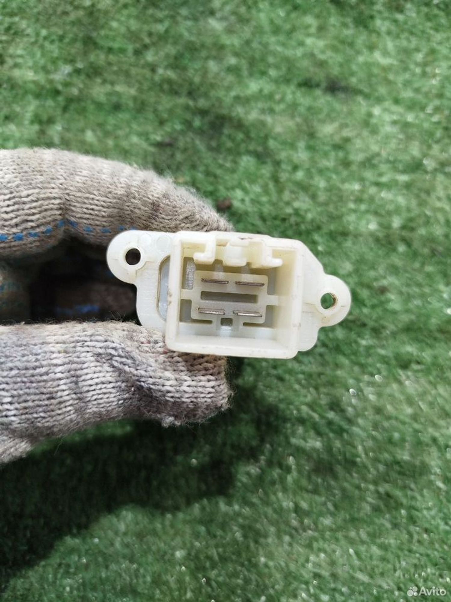 https://ycs.partsauto.market/partsauto-images/thmbs/2083c2a62fd034e59038f15de4c6b061/fe7391f6b90b08f92ed2152355045cd9/c30dd7dee198afc7cd7818d14c42e46d.jpg