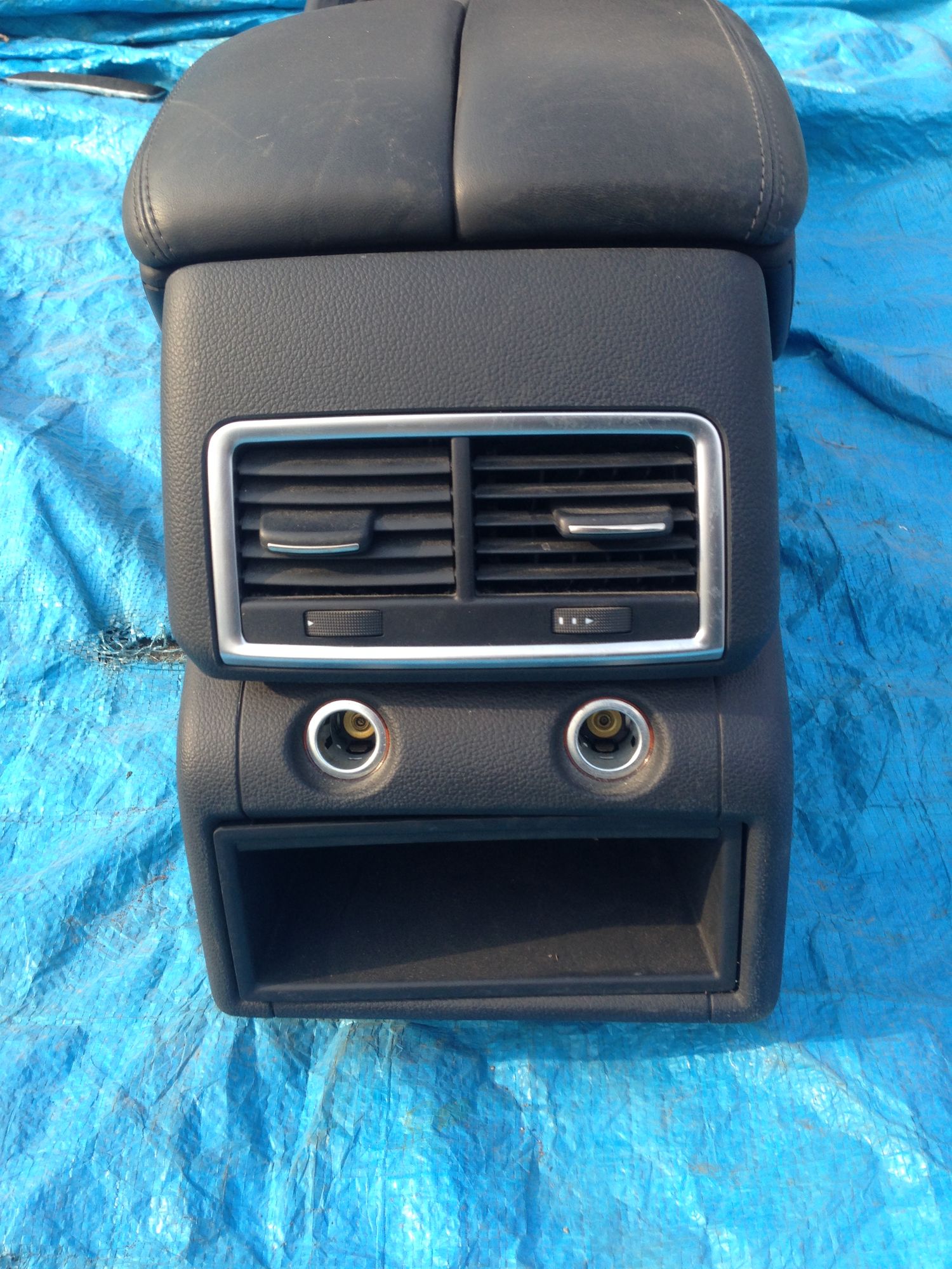 https://ycs.partsauto.market/partsauto-images/thmbs/262182986963e06d121fe1881d276340/da4307daed5ce1dbc99a53415fc2c0cb/c8ac60661b4f80884464a66d111e4ab4.jpg