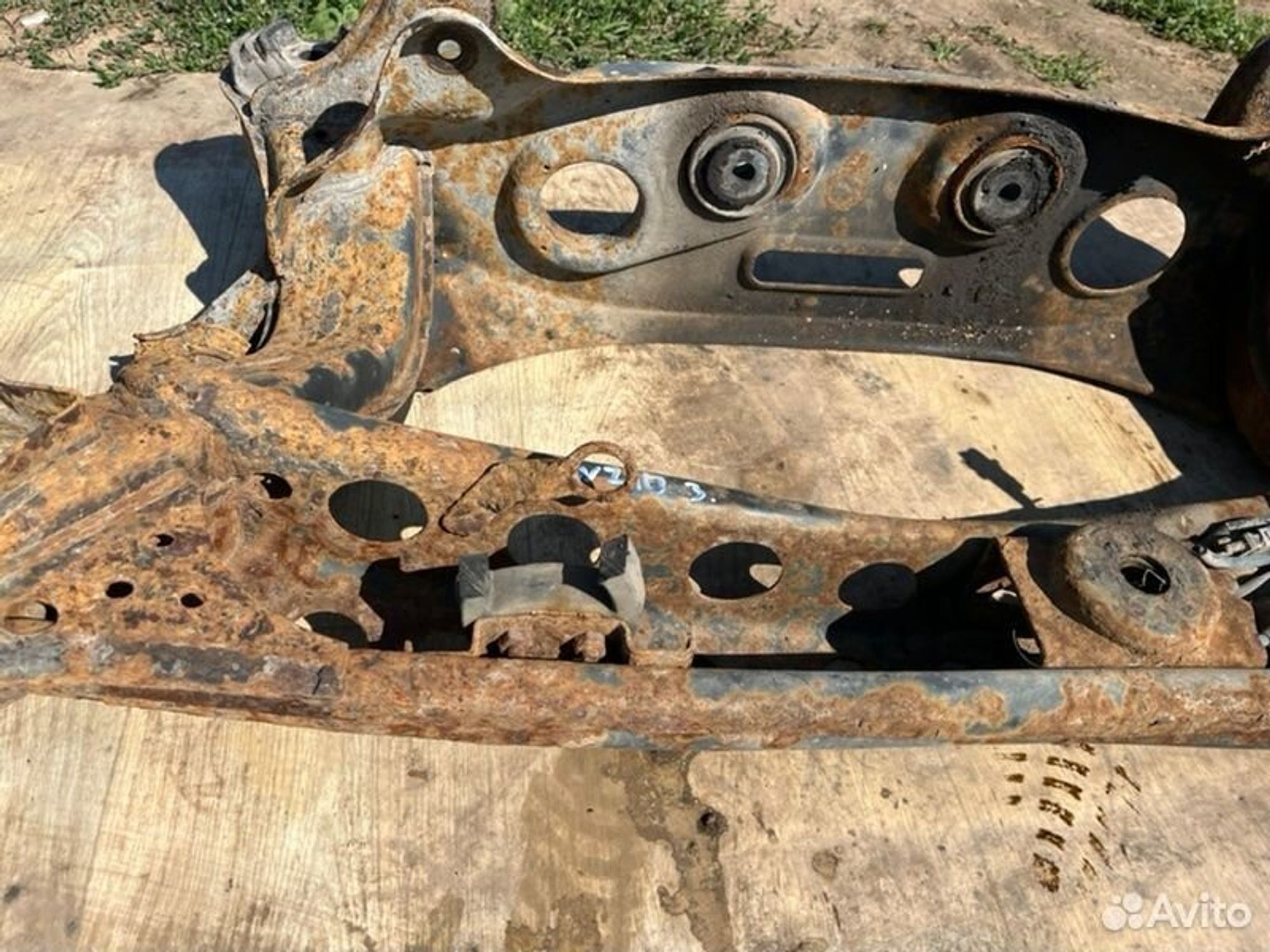 Подрамник задний задний Mercedes E240 W210 M112911, 2000 рублей, Семиозерка