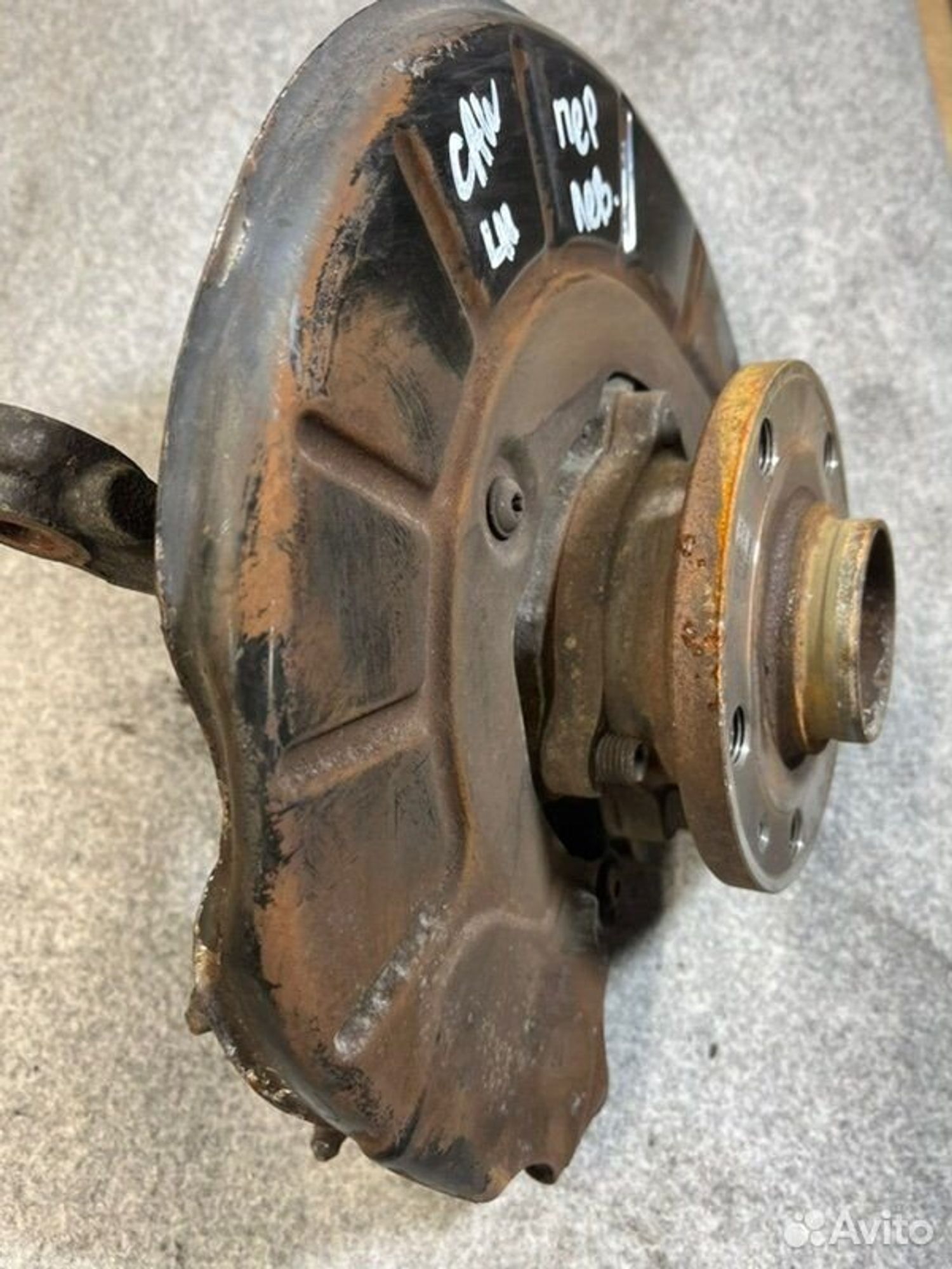 Кулак поворотный передний левый Volkswagen Tiguan, 6000 рублей, Семиозерка