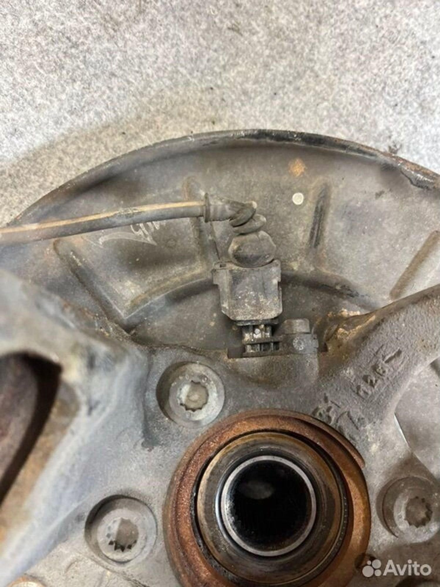 Кулак поворотный передний левый Volkswagen Tiguan, 6000 рублей, Семиозерка