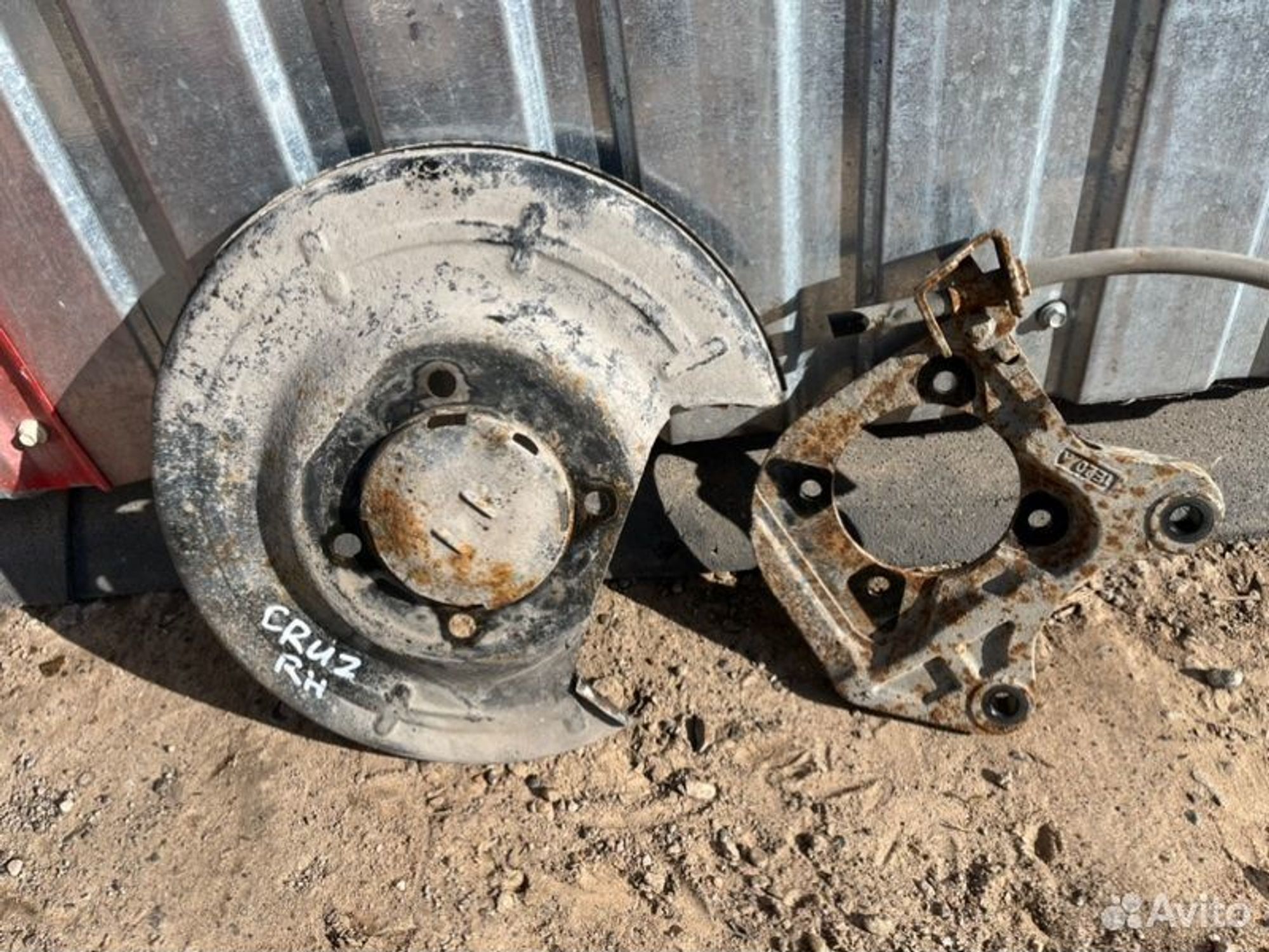 Цапфа задняя левая Chevrolet Cruz J300 F16D3 2011, 1500 рублей, Семиозерка