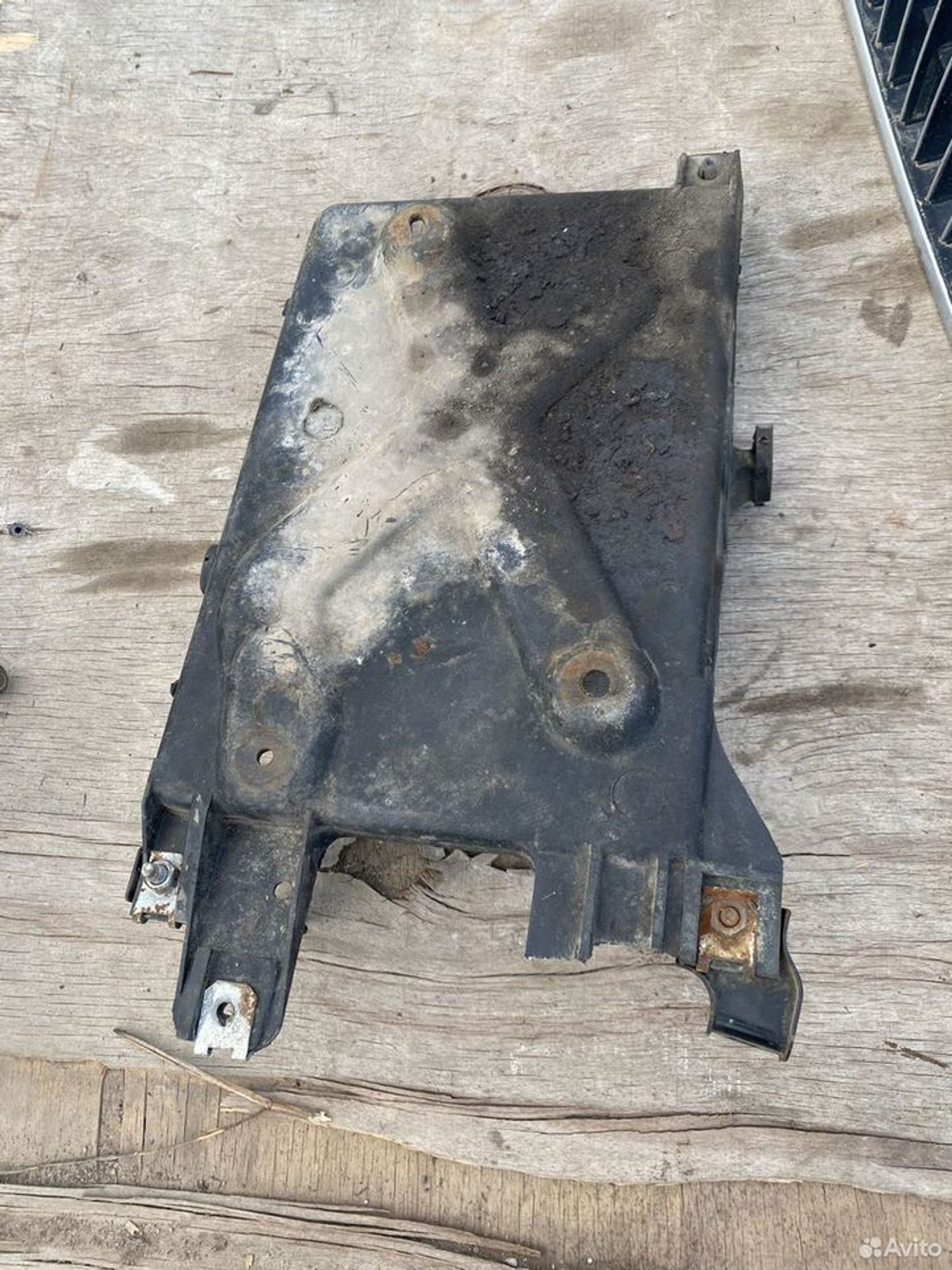 Площадка аккумулятора mazda миления, 800 рублей, Семиозерка