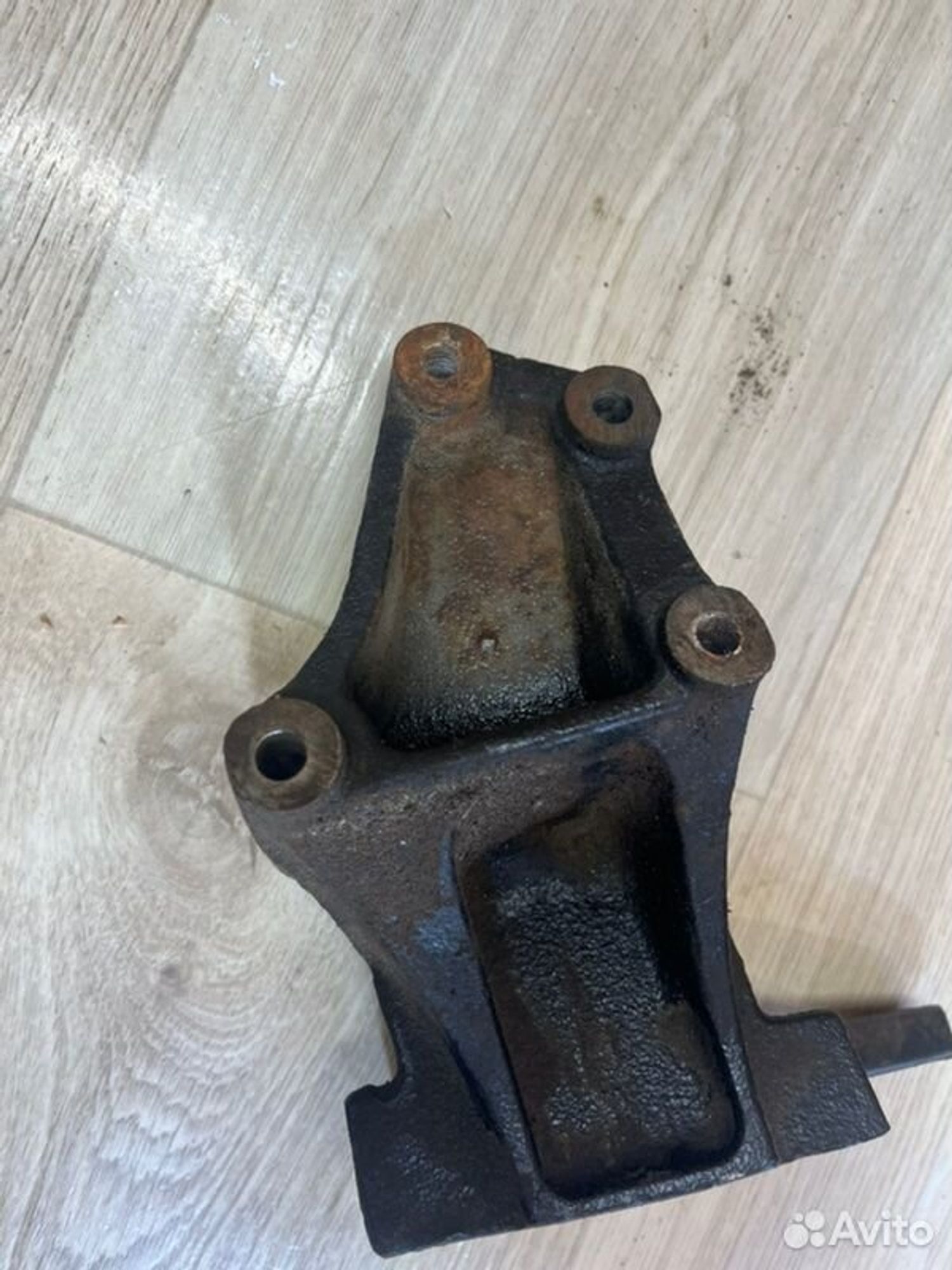 Кронштейн двигателя Chevrolet Cruz J300 F16D3 2011, 1300 рублей, Семиозерка