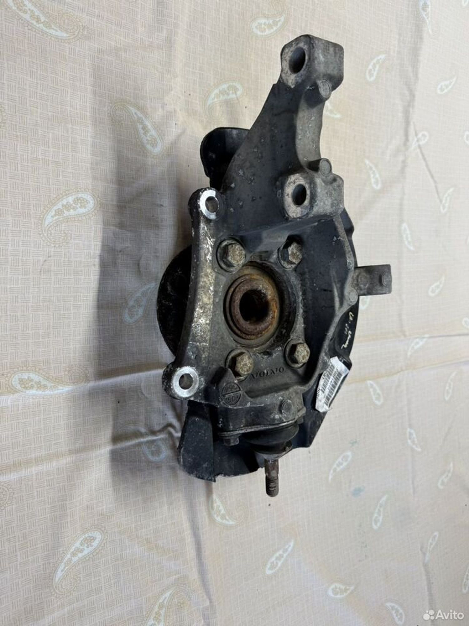 Кулак поворотный передний правый Volvo xc70 s60 xc, 5000 рублей, Семиозерка