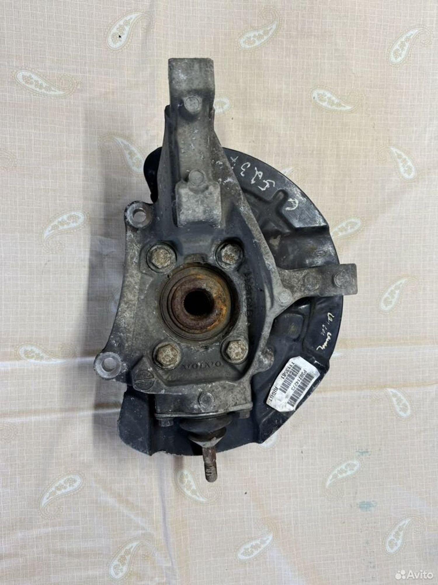 Кулак поворотный передний правый Volvo xc70 s60 xc, 5000 рублей, Семиозерка