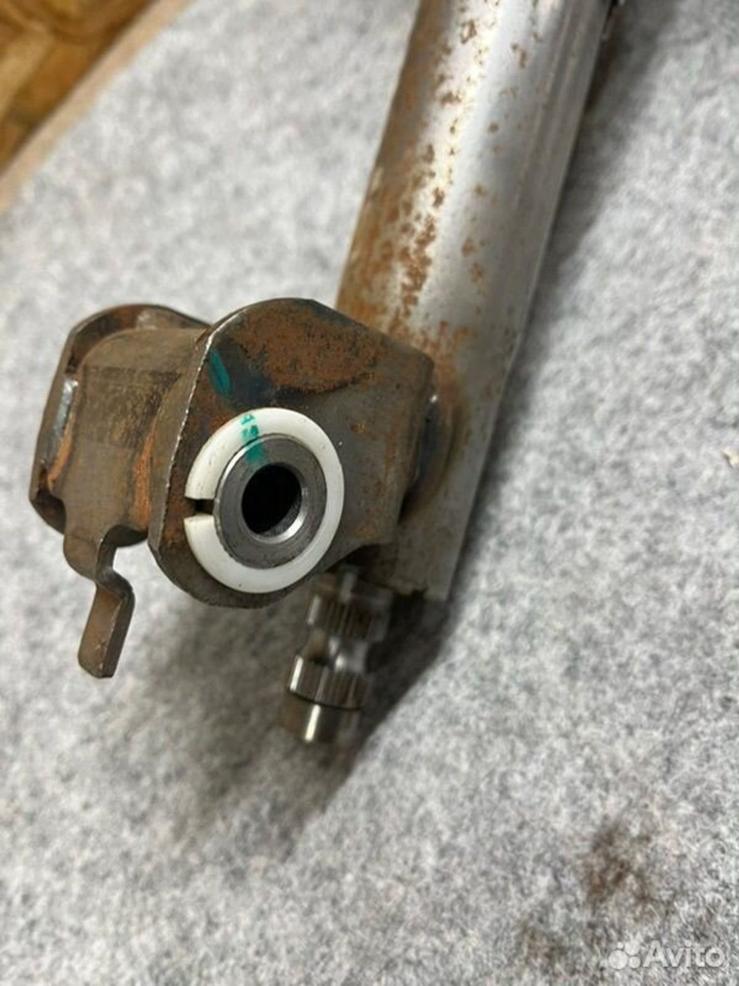 Рулевая колонка Hyundai Solaris G4FC 2013, 1000 рублей, Семиозерка