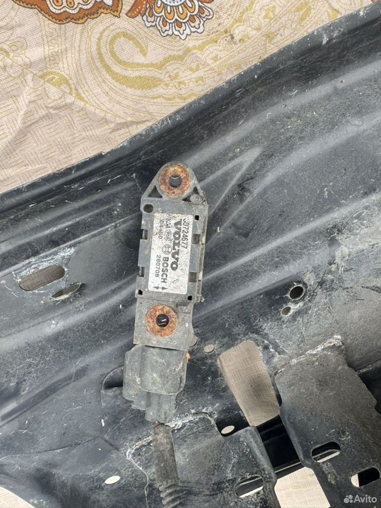 Телевизор панель Volvo xc70 xc90, 5000 рублей, Семиозерка