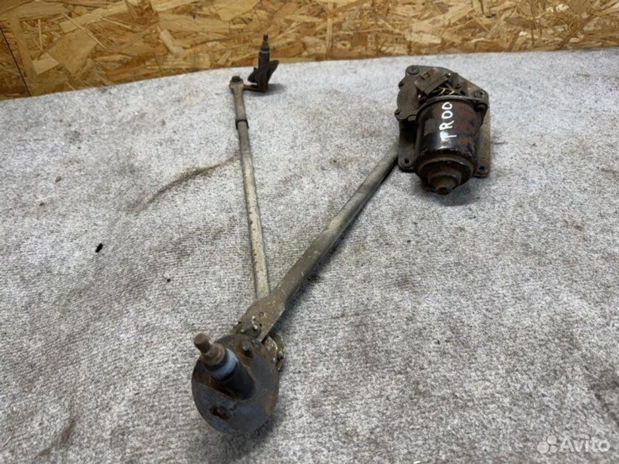 Трапеция дворников Isuzu Trooper 4JB1 1991, 2000 рублей, Семиозерка