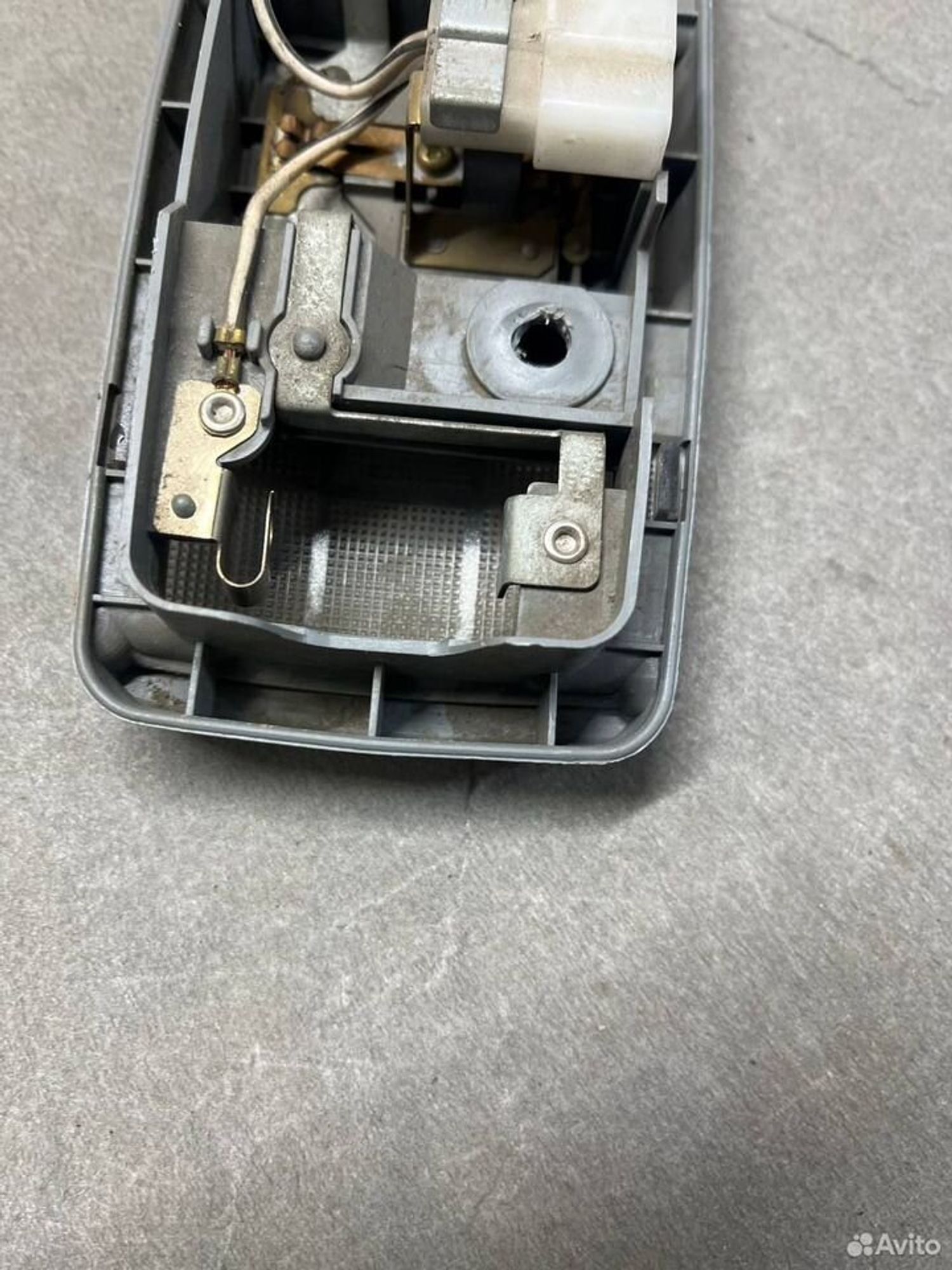 Плафон подсветки салона Mitsubishi Pajero 2, 1000 рублей, Семиозерка