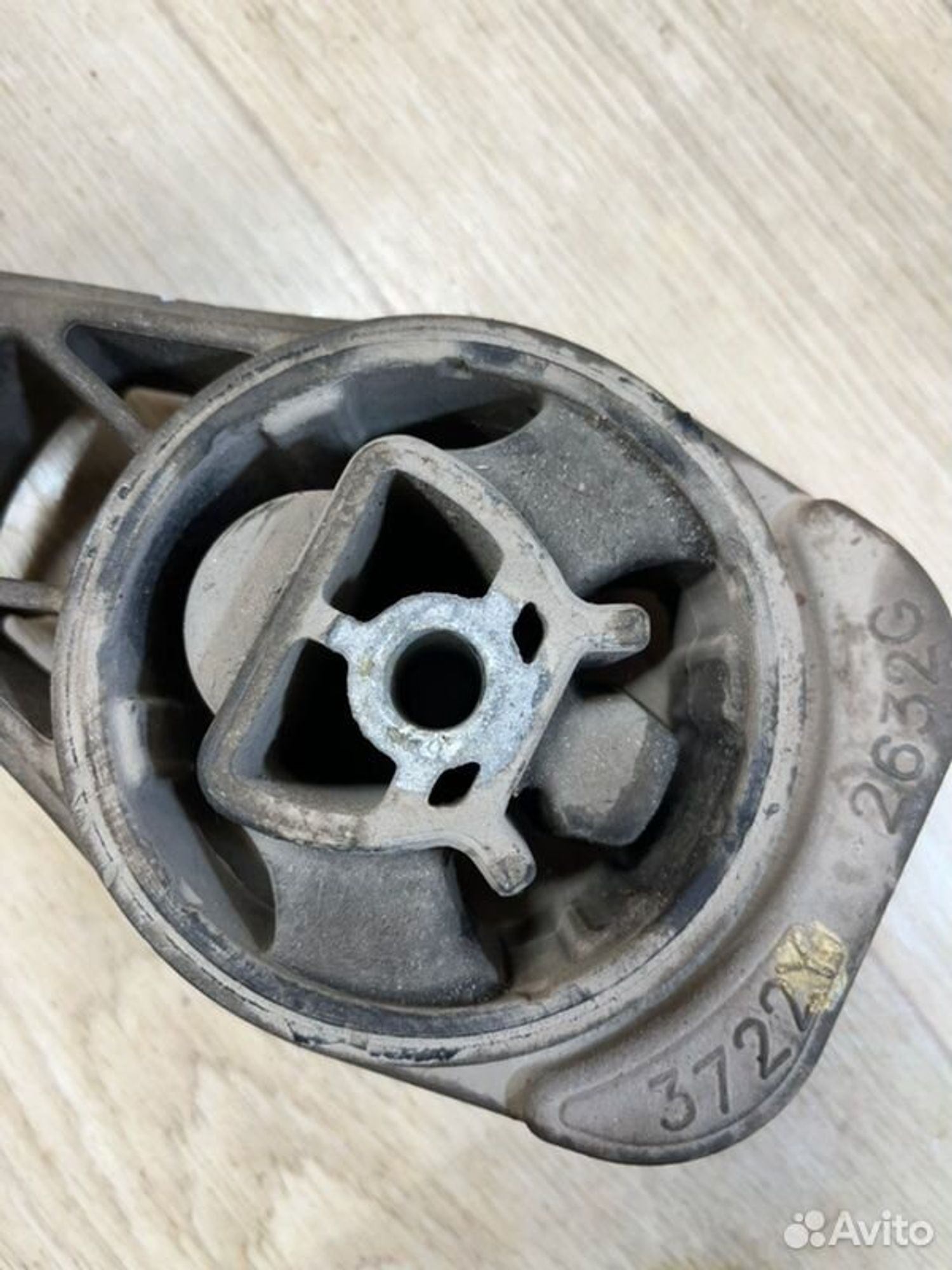 Подушка МКПП Chevrolet Cobalt B15D2 2015, 2000 рублей, Семиозерка