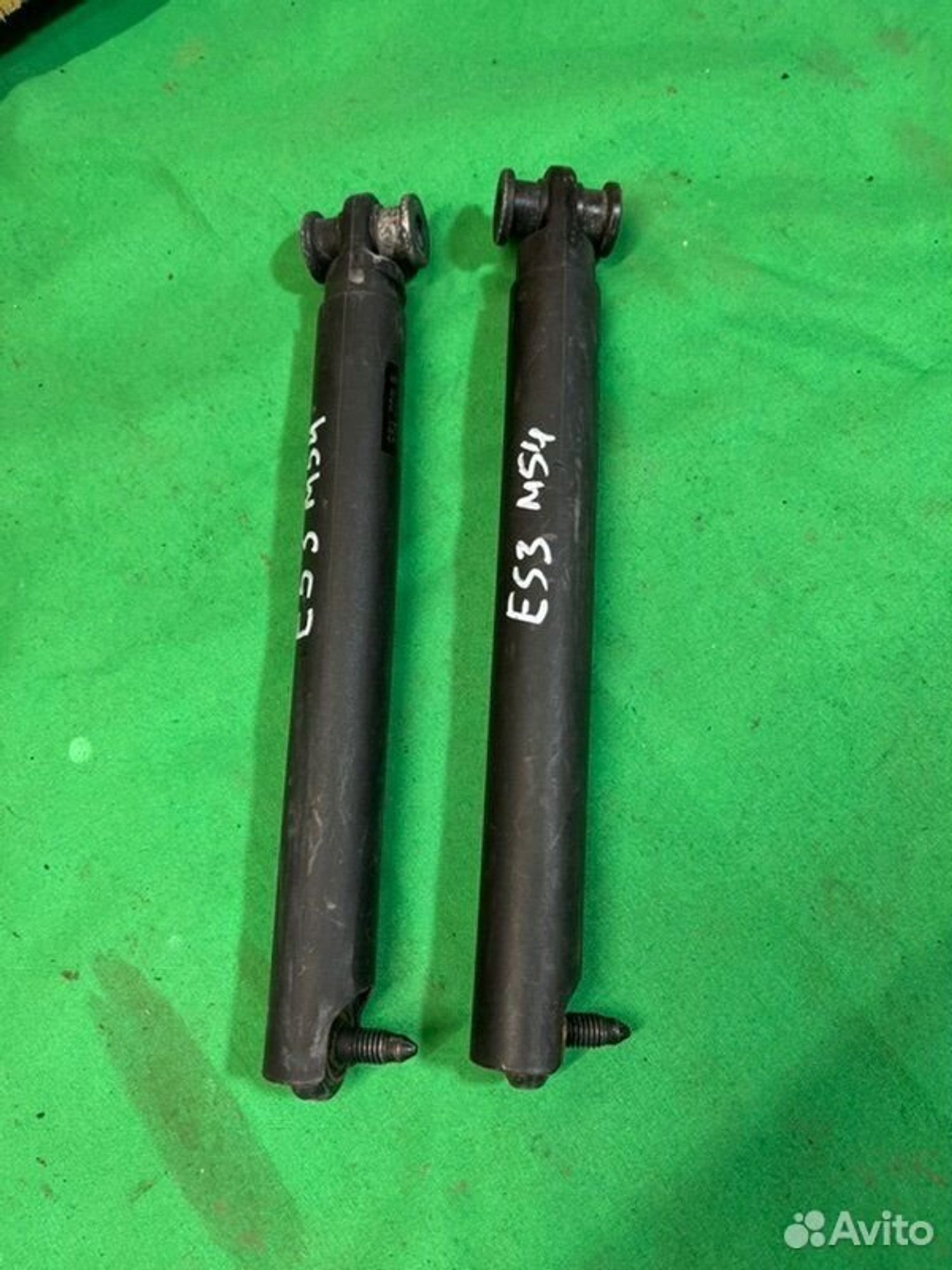 Амортизатор крышки багажника Bmw X5 E53 M54B30, 1000 рублей, Семиозерка