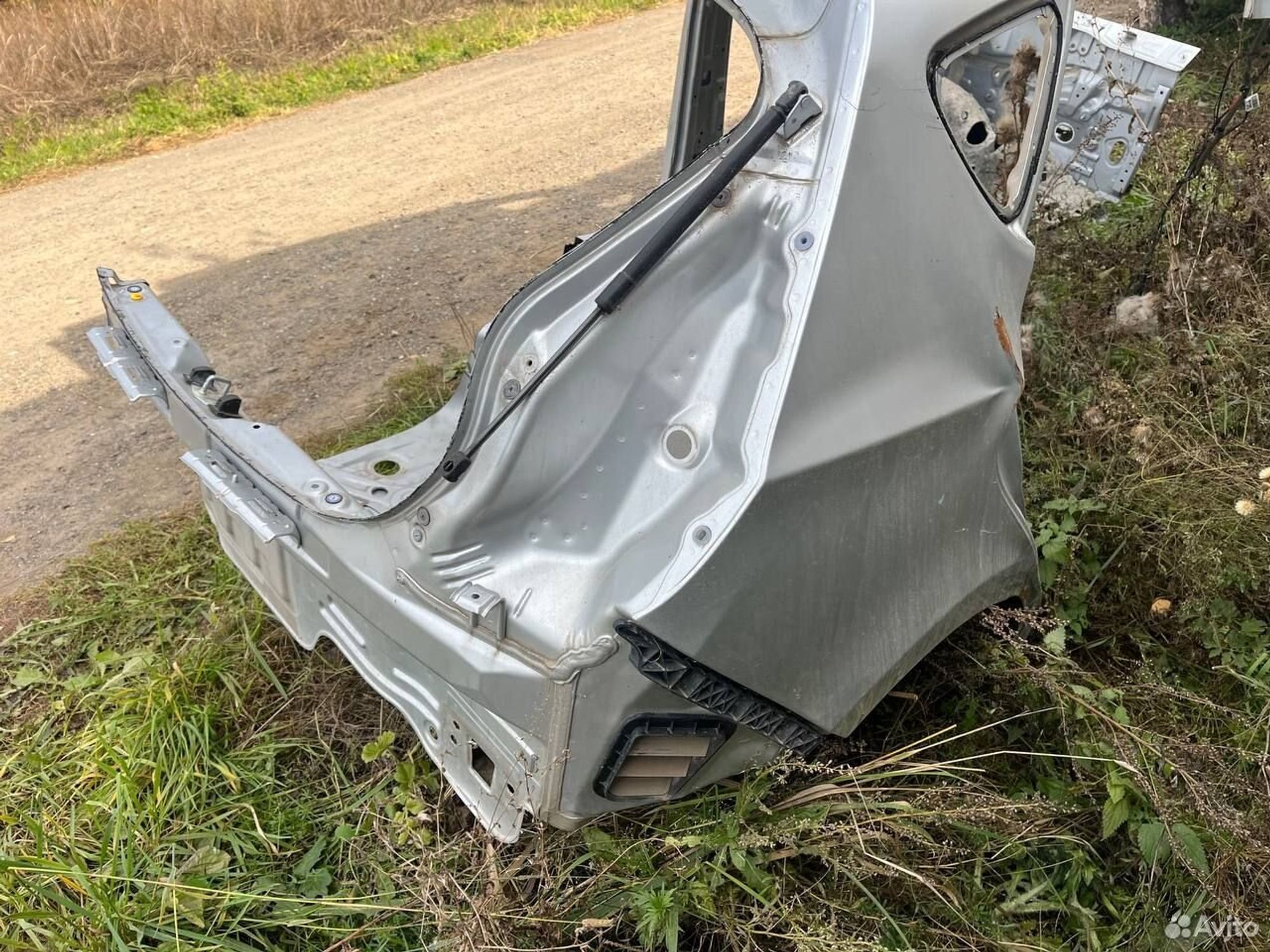 Левая часть кузова + панель Solaris 1, 30000 рублей, Семиозерка