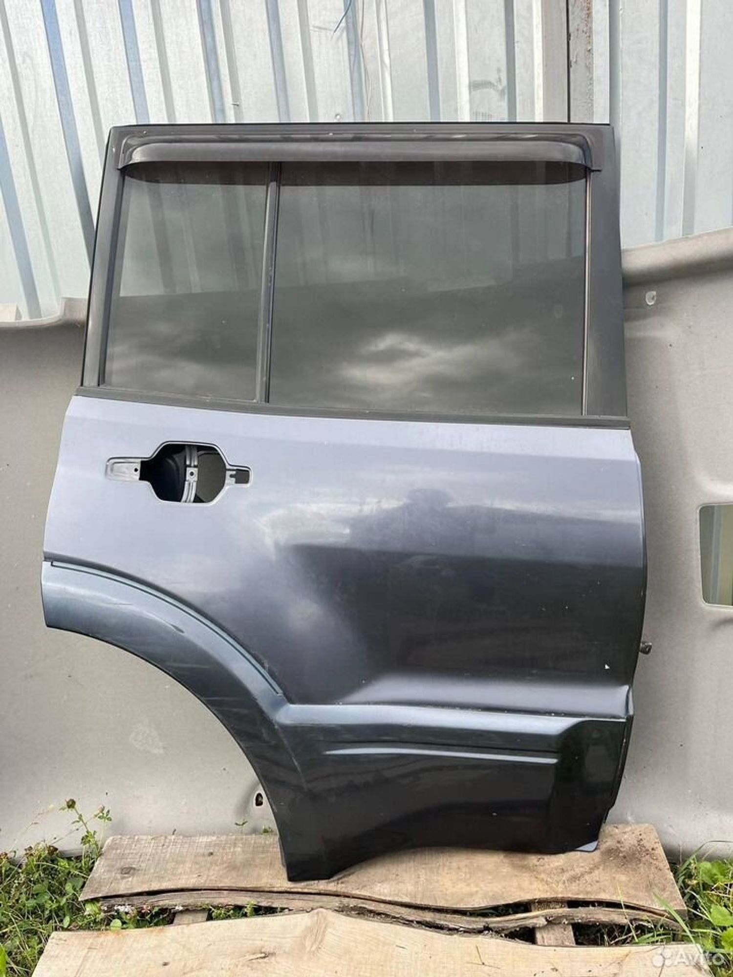 Дверь задняя правая Pajero 3, 8000 рублей, Семиозерка