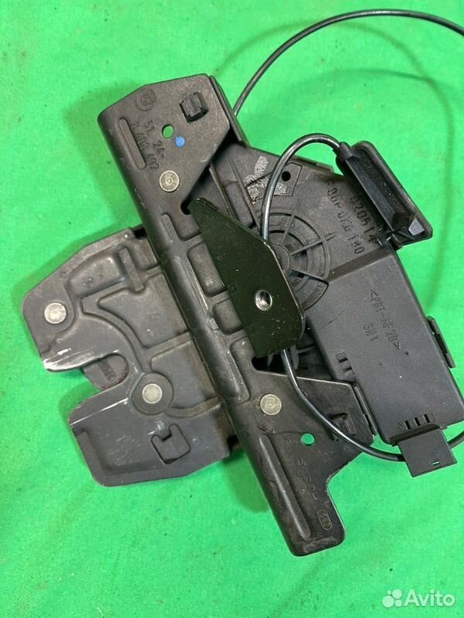 Замок багажника Bmw X5 E53 M54B30 2002, 4000 рублей, Семиозерка