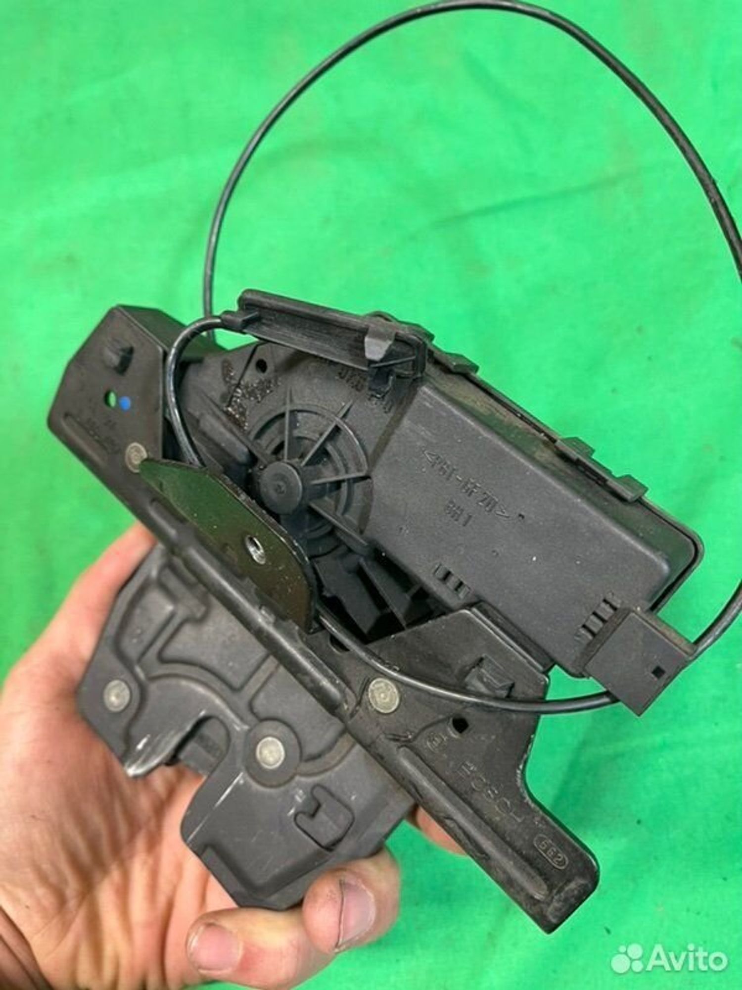 Замок багажника Bmw X5 E53 M54B30 2002, 4000 рублей, Семиозерка