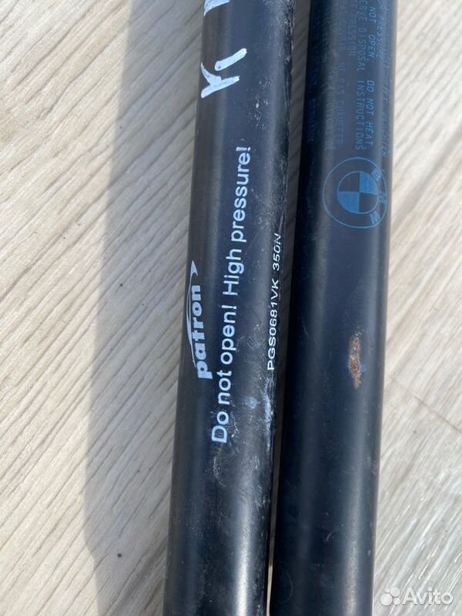 Упор капота Bmw 1 E87 M47D20 2006, 1100 рублей, Семиозерка