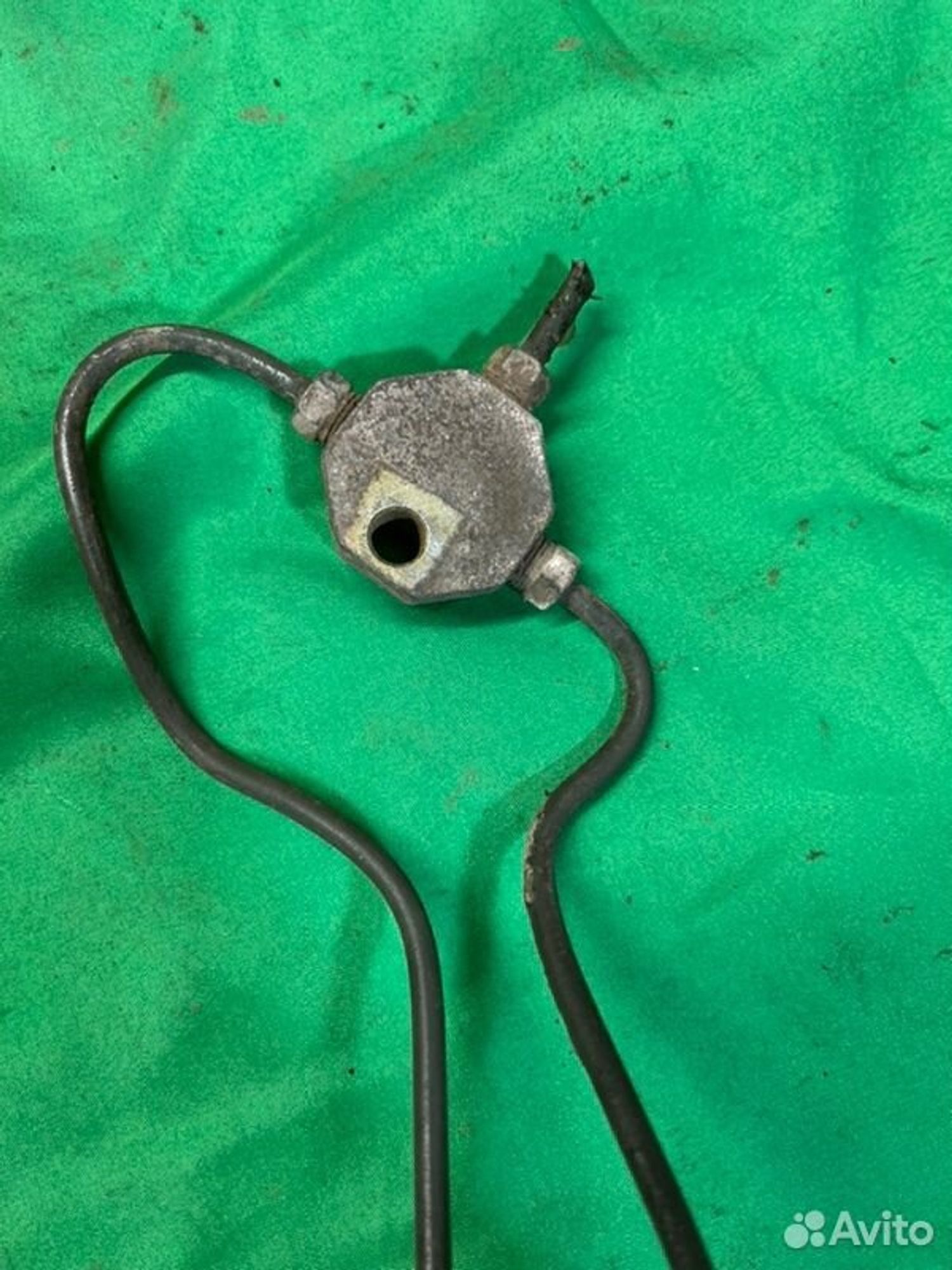 Распределитель тормозной Mitsubishi Pajero 6G72, 900 рублей, Семиозерка