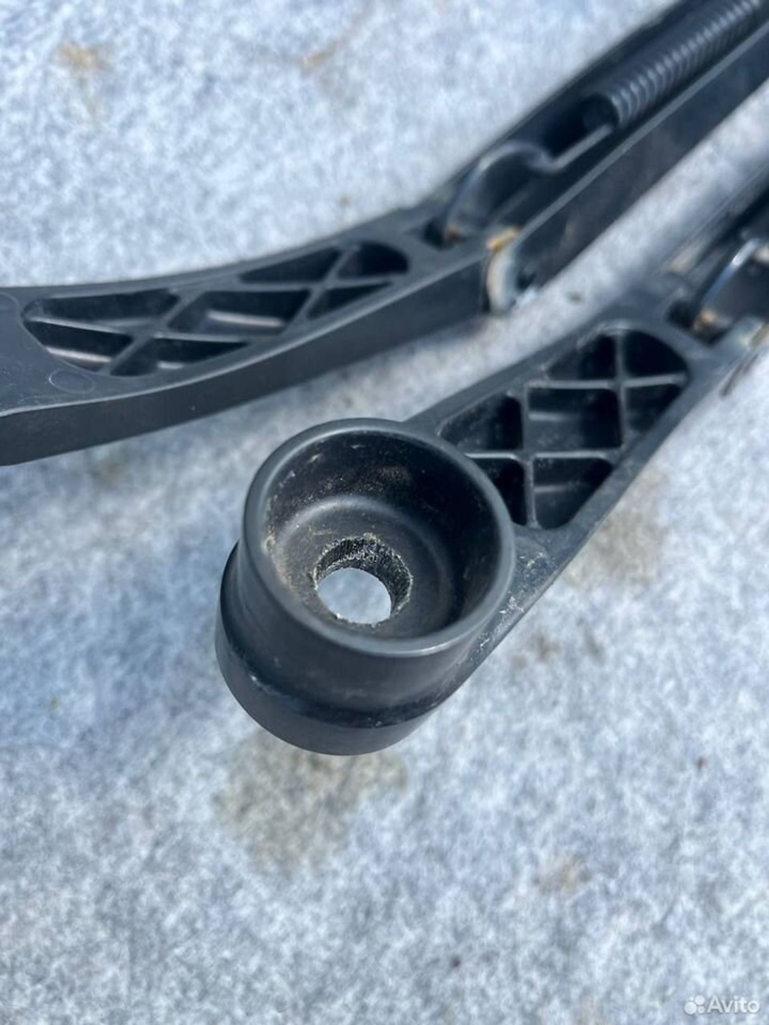 Поводок дворников Hyundai Solaris 1, 2000 рублей, Семиозерка