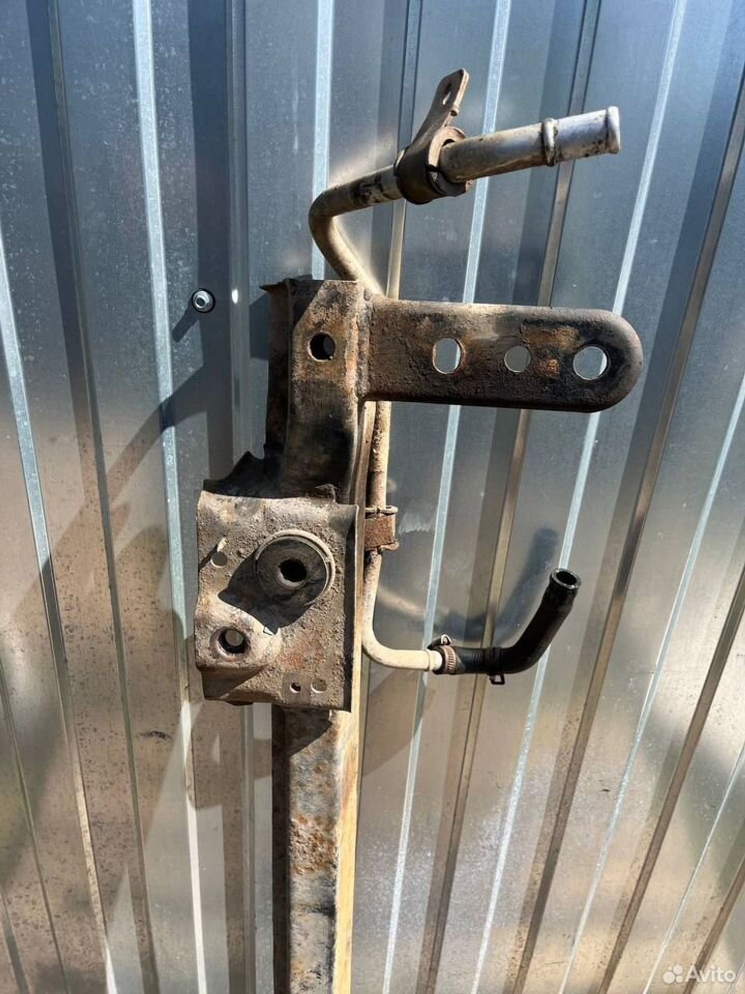 Нижняя балка телевизора chery bonus, 1500 рублей, Семиозерка