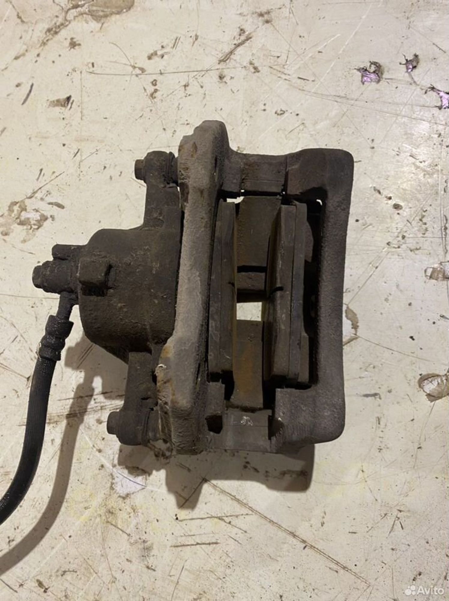 Суппорт передний левый Nissan Almera n16, 2000 рублей, Семиозерка