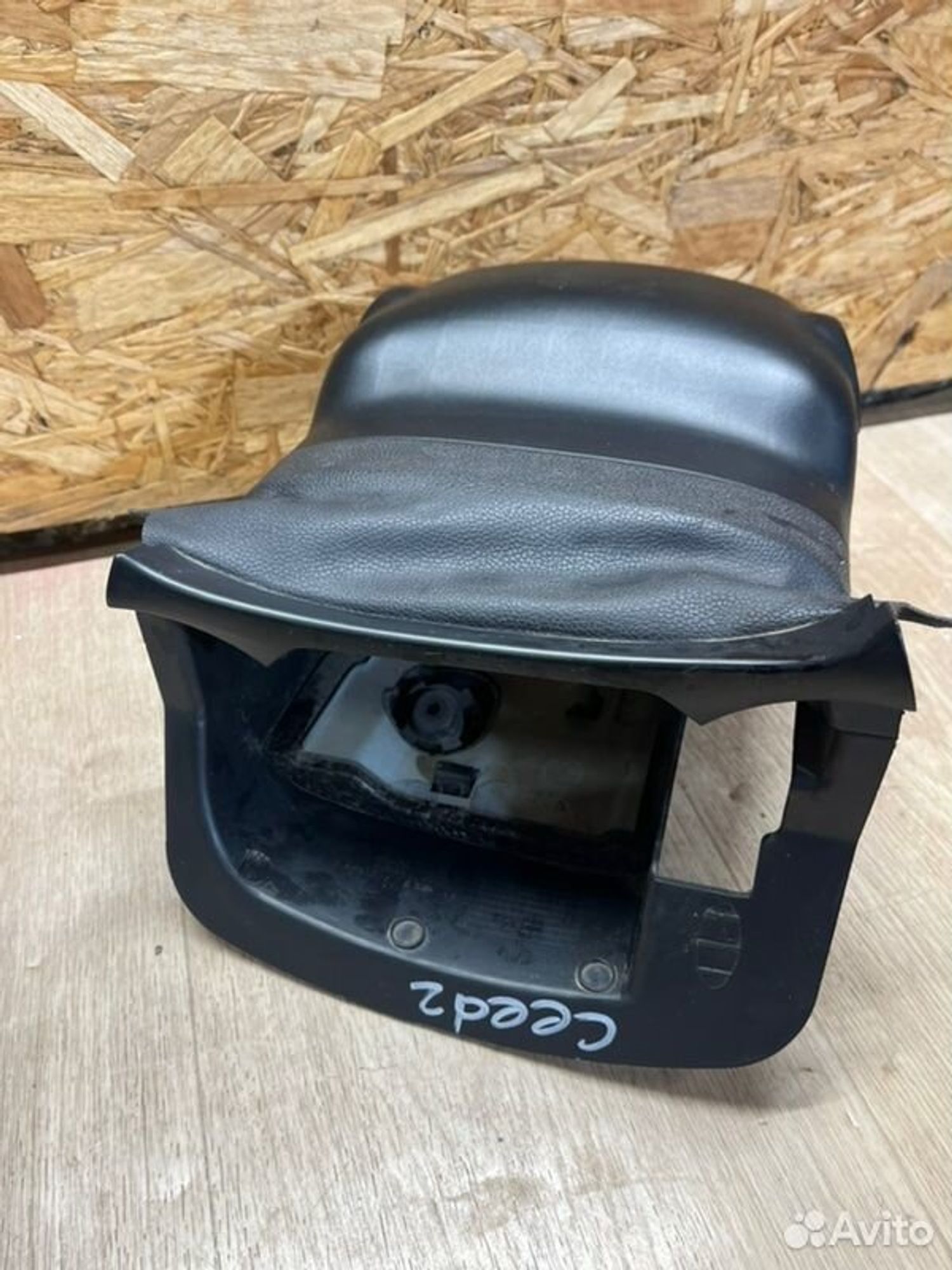 Кожух рулевой колонки Kia Ceed JD G4FG 2013, 1000 рублей, Семиозерка