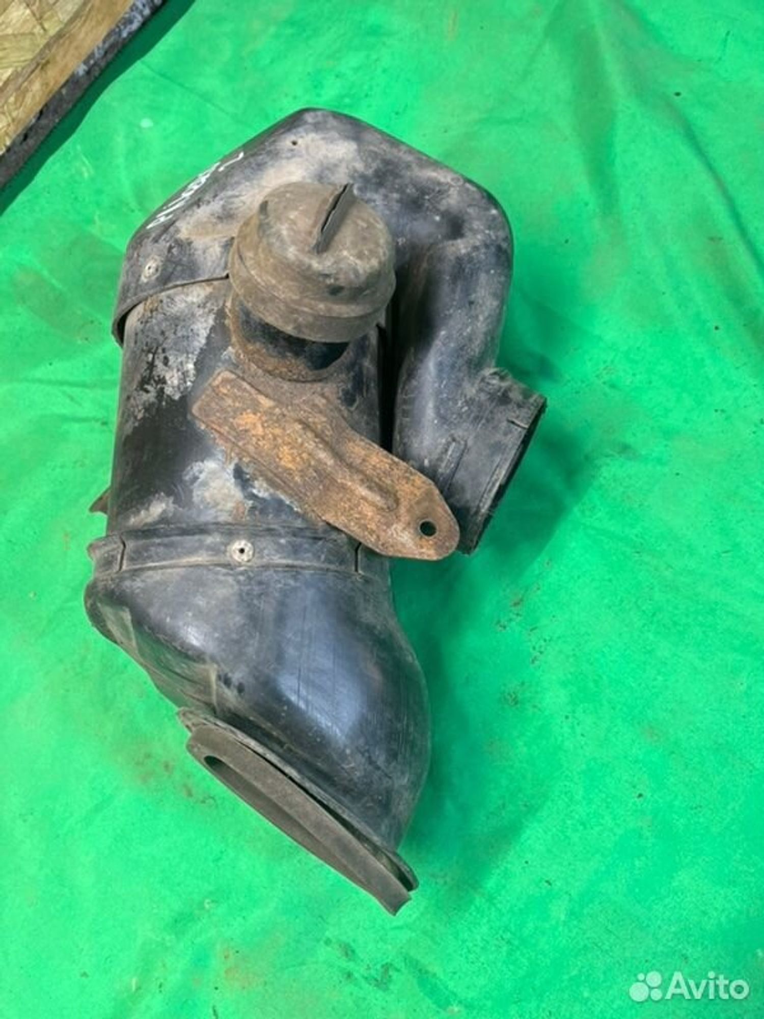 Резонатор воздушного фильтра Mitsubishi Pajero, 1000 рублей, Семиозерка